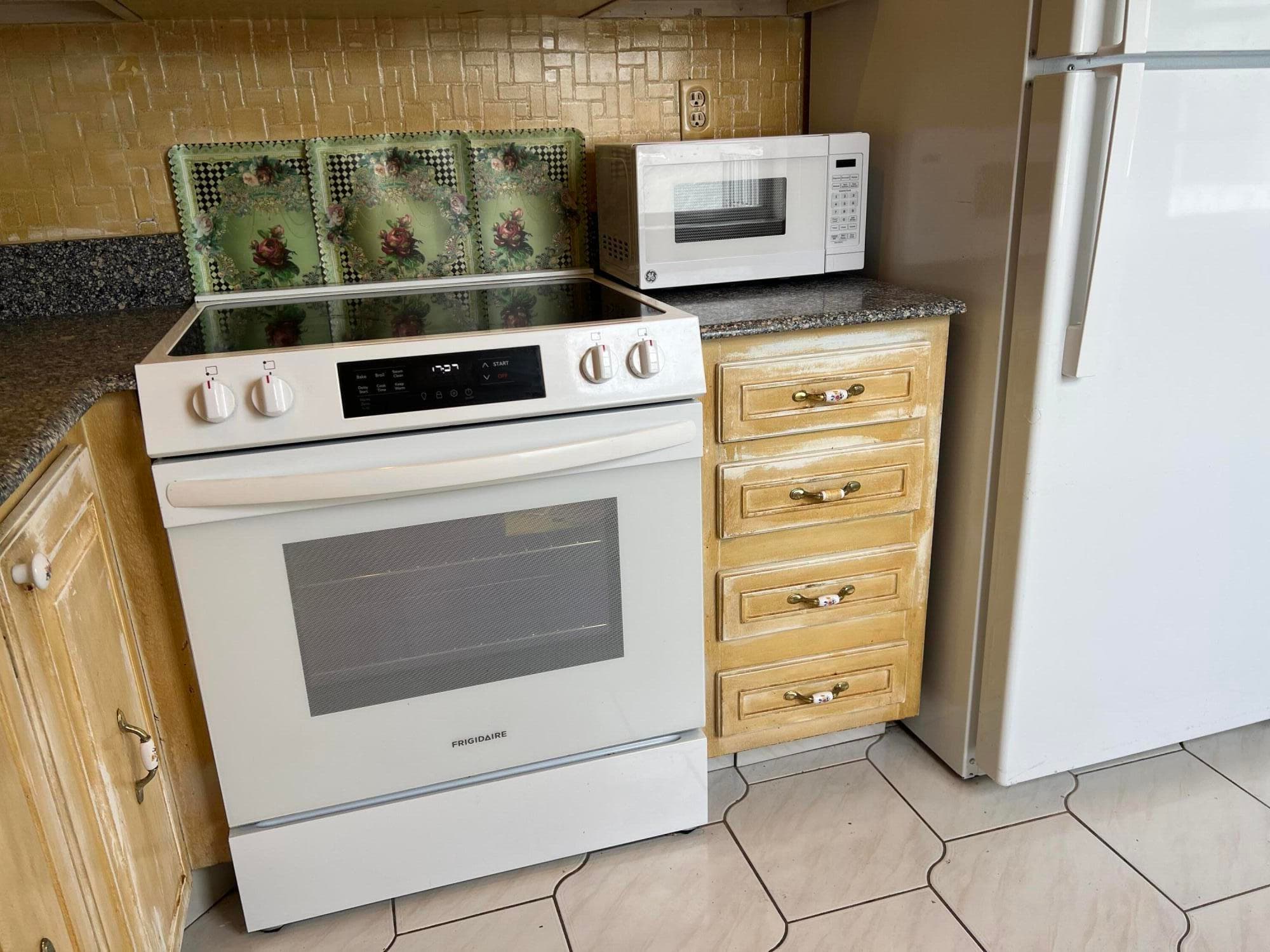 424 Saxony, Delray Beach, FL 33446 — photo 19 of 27