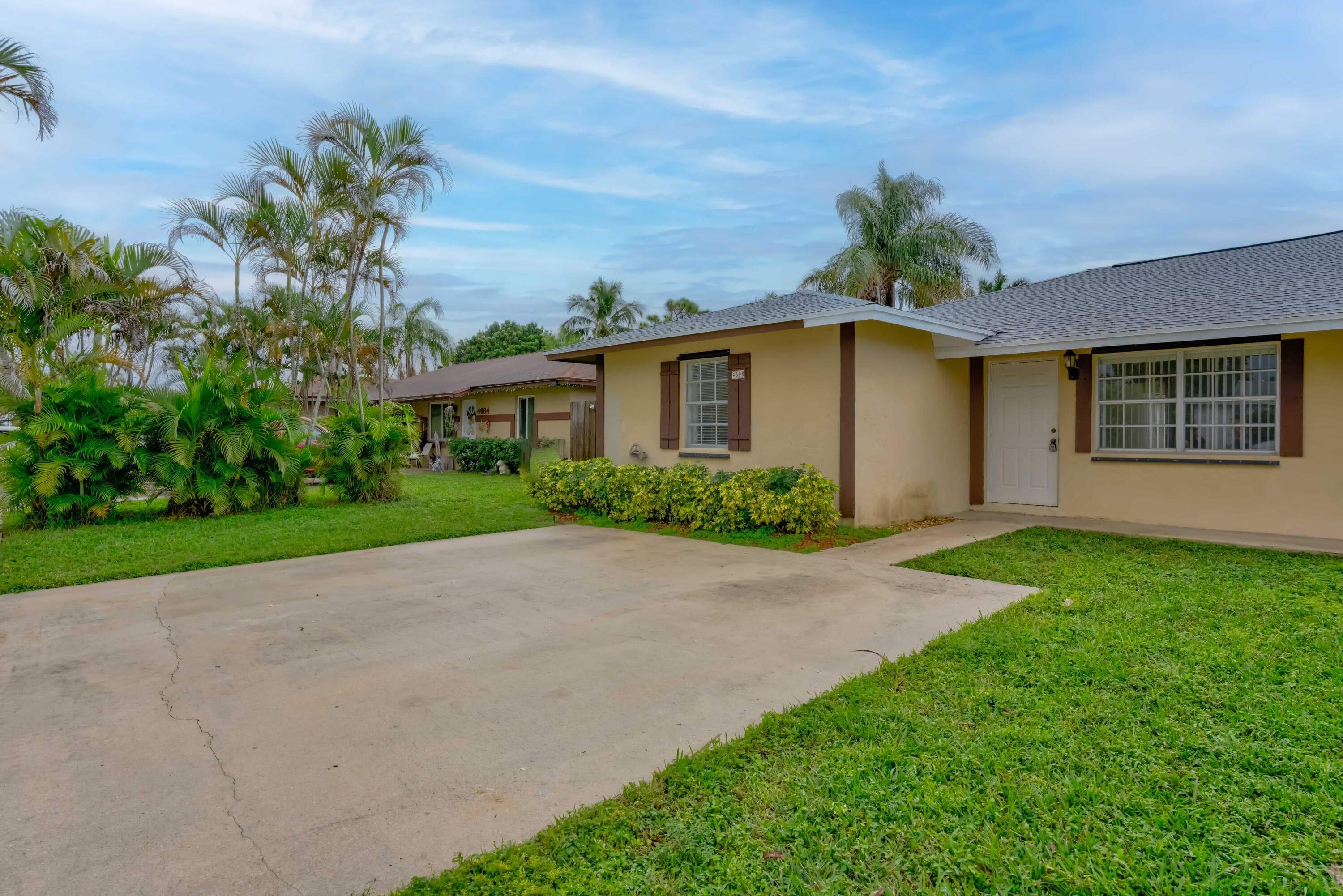 4698 Arthur Street, Palm Beach Gardens, FL 33418 — photo 1 of 12