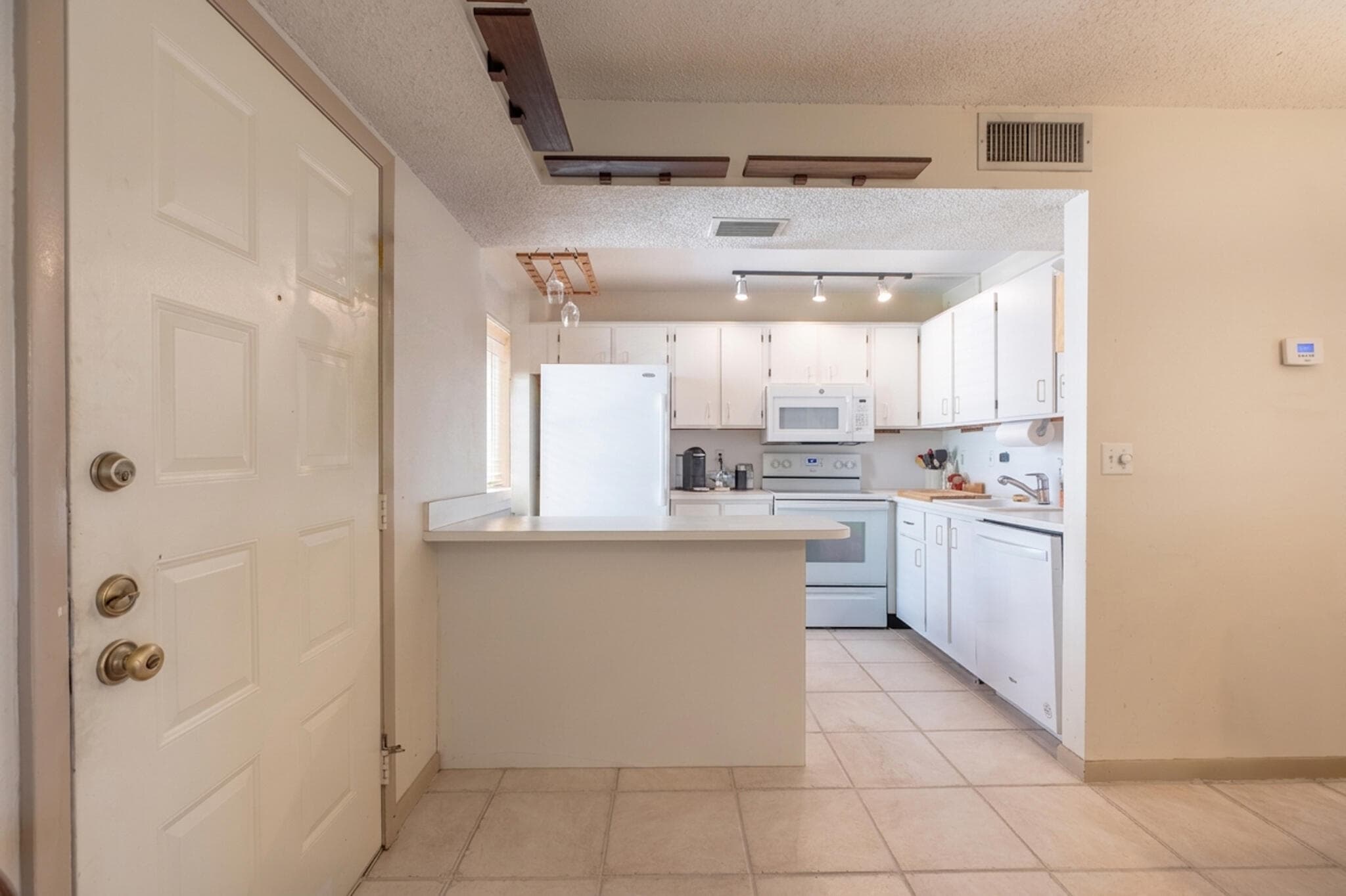 9819 NW 3rd Court 3, Plantation, FL 33324 — photo 17 of 38
