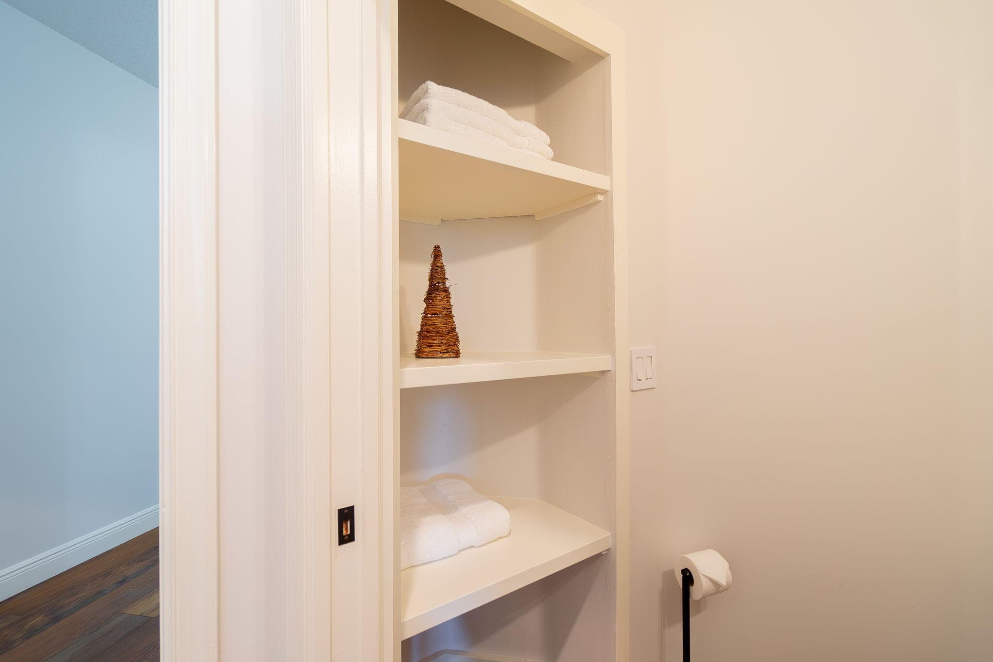 2402 Players Court, Wellington, FL 33414 — photo 23 of 47