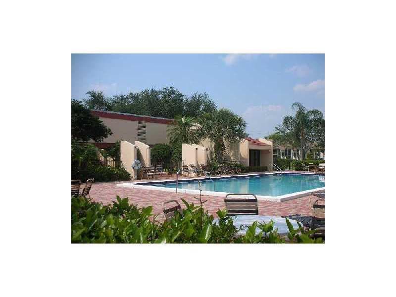 6729 Coral Lake Drive 6729, Margate, FL 33063 — photo 2 of 36