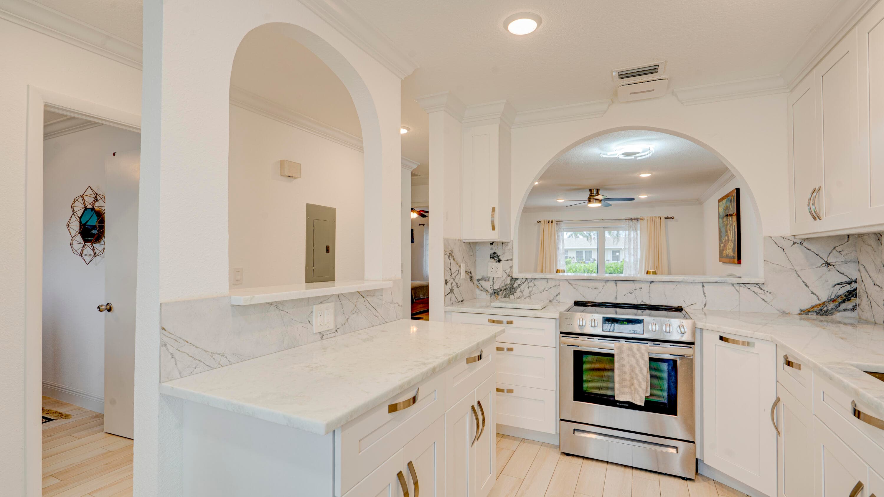 8638 Bella Vista Drive, Boca Raton, FL 33433 — photo 5 of 25