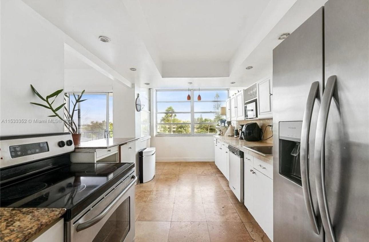11930 N Bayshore Drive 302, North Miami, FL 33181 — photo