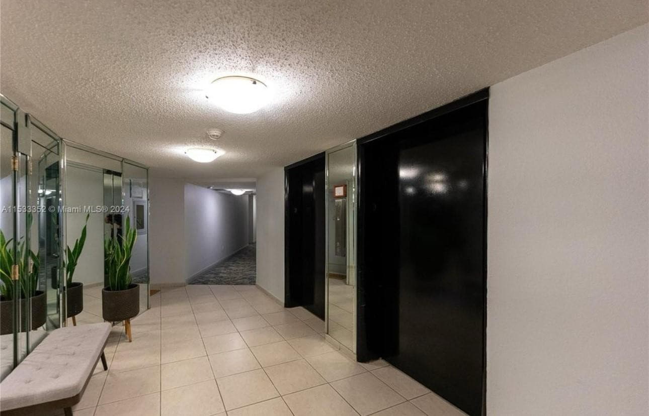 11930 N Bayshore Drive 302, North Miami, FL 33181 — photo 12 of 17