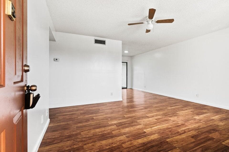 4151 Oak Terrace Drive 4151, Greenacres, FL 33463 — photo 6 of 33