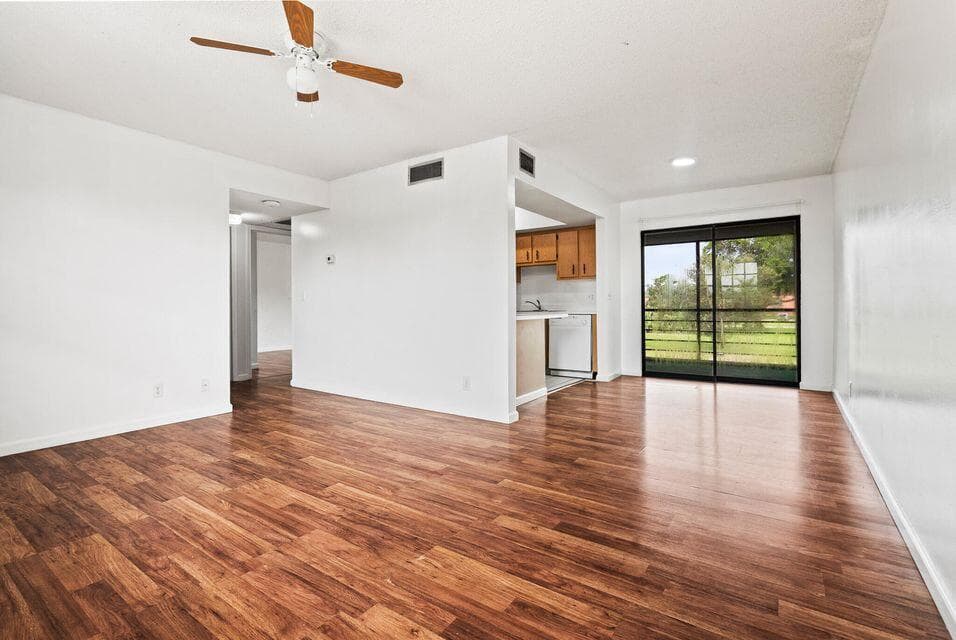 4151 Oak Terrace Drive 4151, Greenacres, FL 33463 — photo 7 of 33