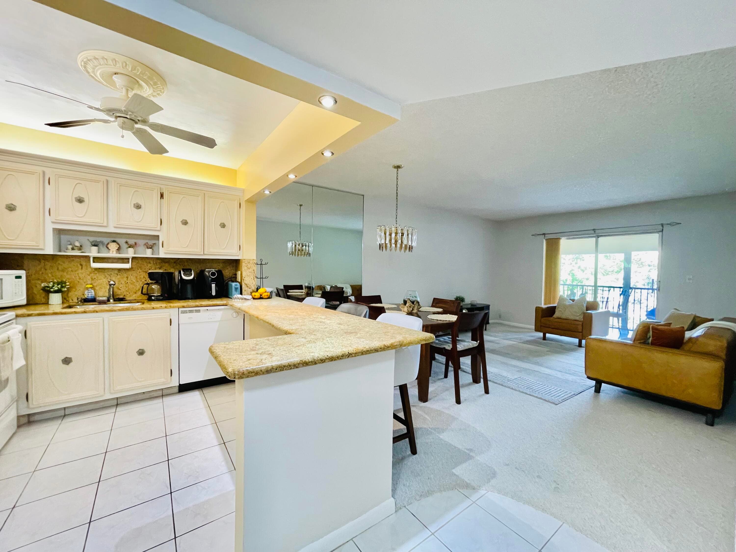 257 S Cypress Road 443, Pompano Beach, FL 33060 — photo 5 of 32