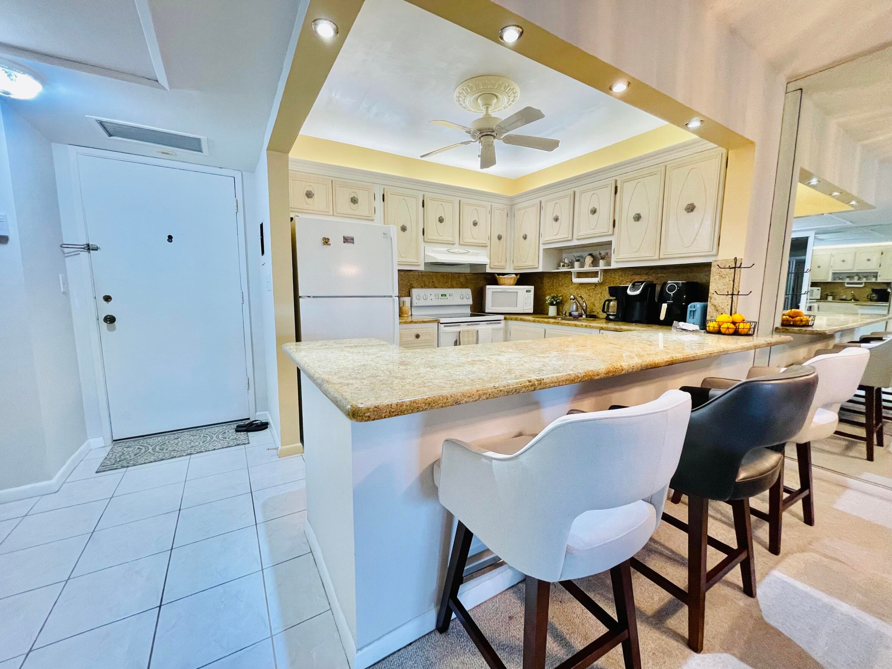 257 S Cypress Road 443, Pompano Beach, FL 33060 — photo 6 of 32