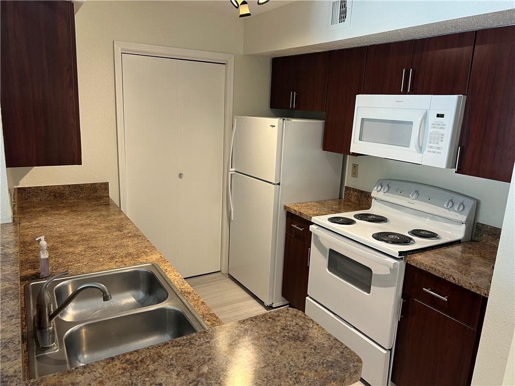 875 Riverside Drive 725, Coral Springs, FL 33071 — photo 7 of 23