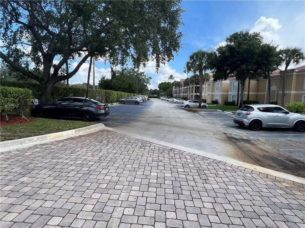 875 Riverside Drive 725, Coral Springs, FL 33071 — photo 22 of 23