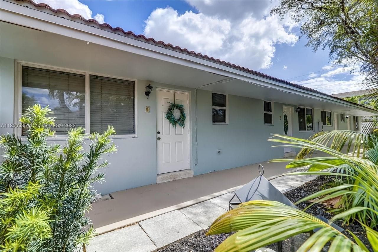 1620 NE 20th Avenue 2, Fort Lauderdale, FL 33305 — photo 2 of 32