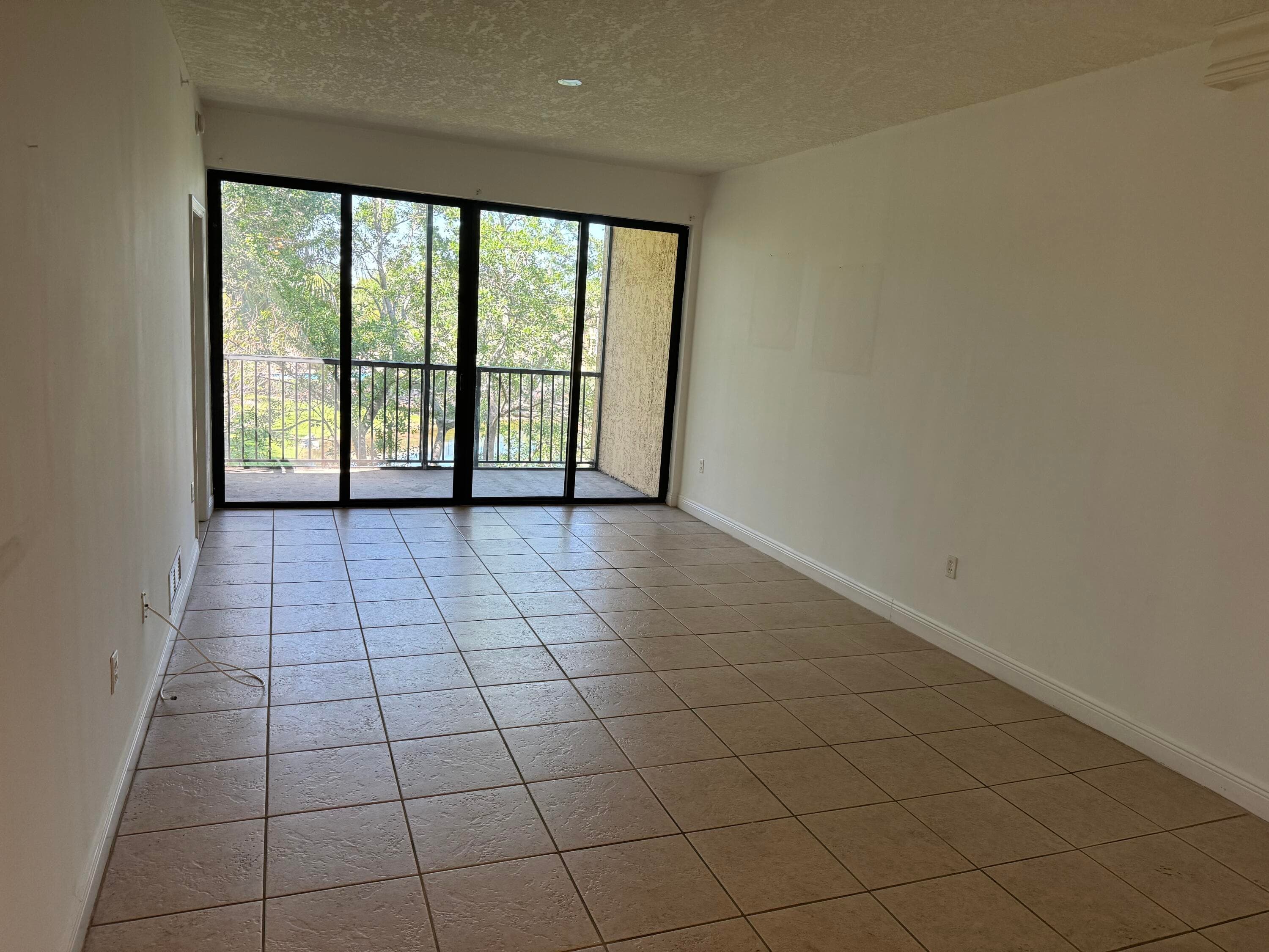 6729 Coral Lake Drive 6729, Margate, FL 33063 — photo 22 of 36