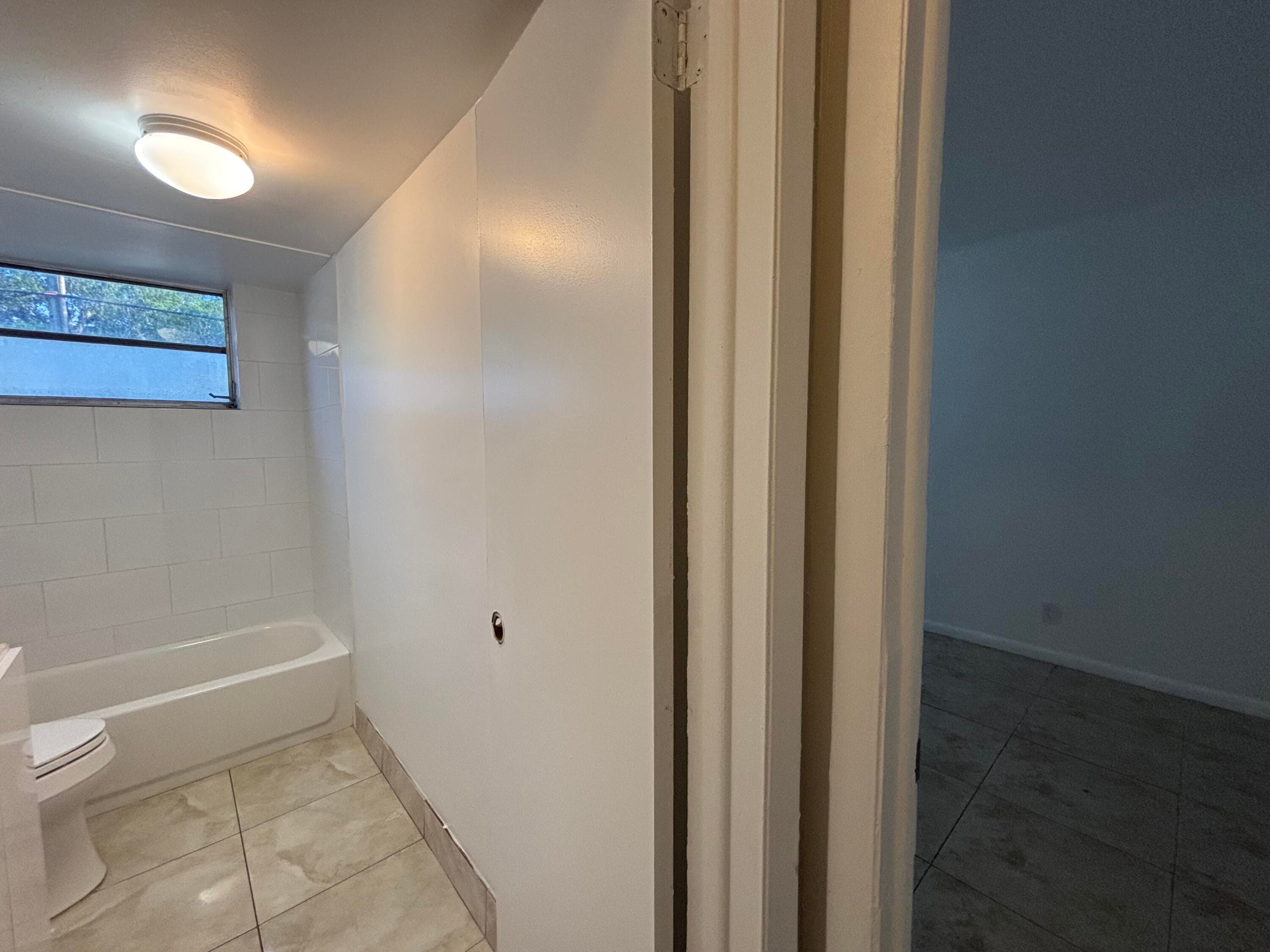 491 NW 42nd Avenue 4, Plantation, FL 33317 — photo 10 of 20