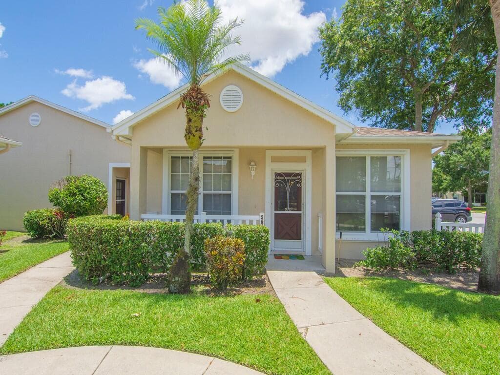 567 NW San Remo Circle, Port St. Lucie, FL 34986 — photo 3 of 37