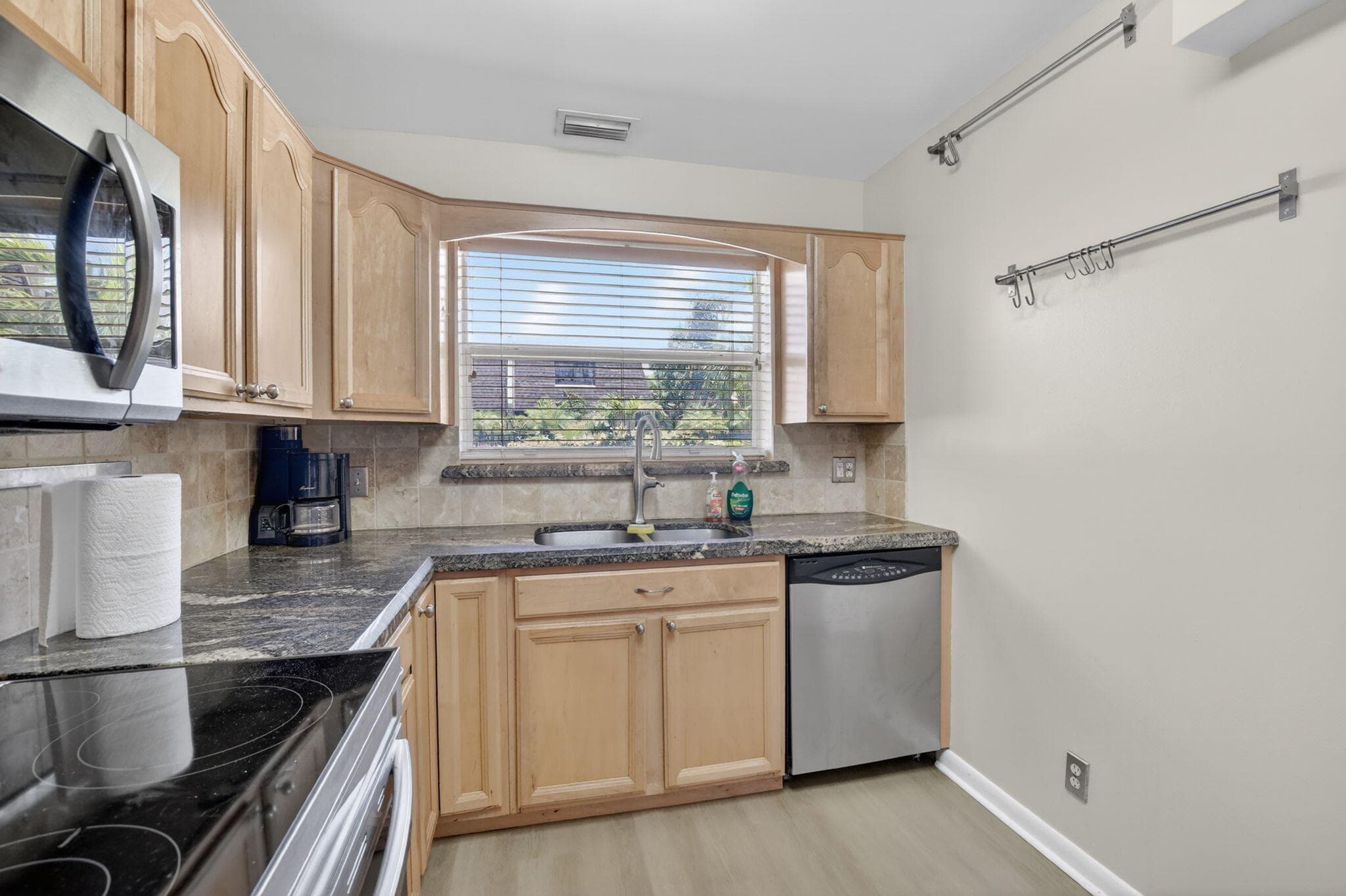 2520 Van Buren Street 4, Hollywood, FL 33020 — photo 11 of 49
