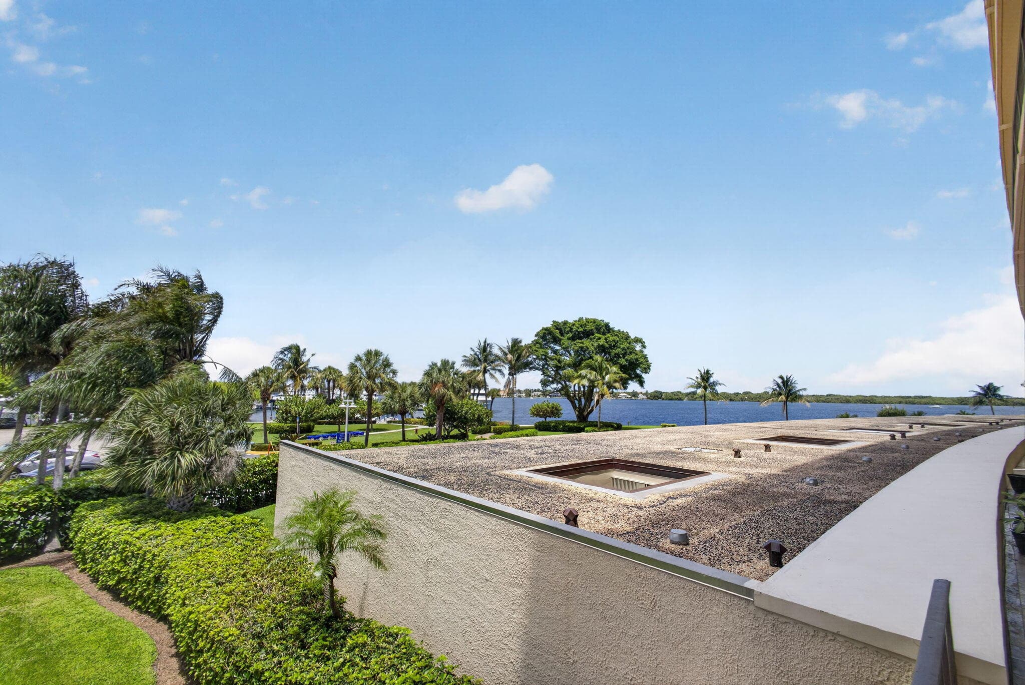 136 Lakeshore Drive, North Palm Beach, FL 33408 — photo 8 of 57