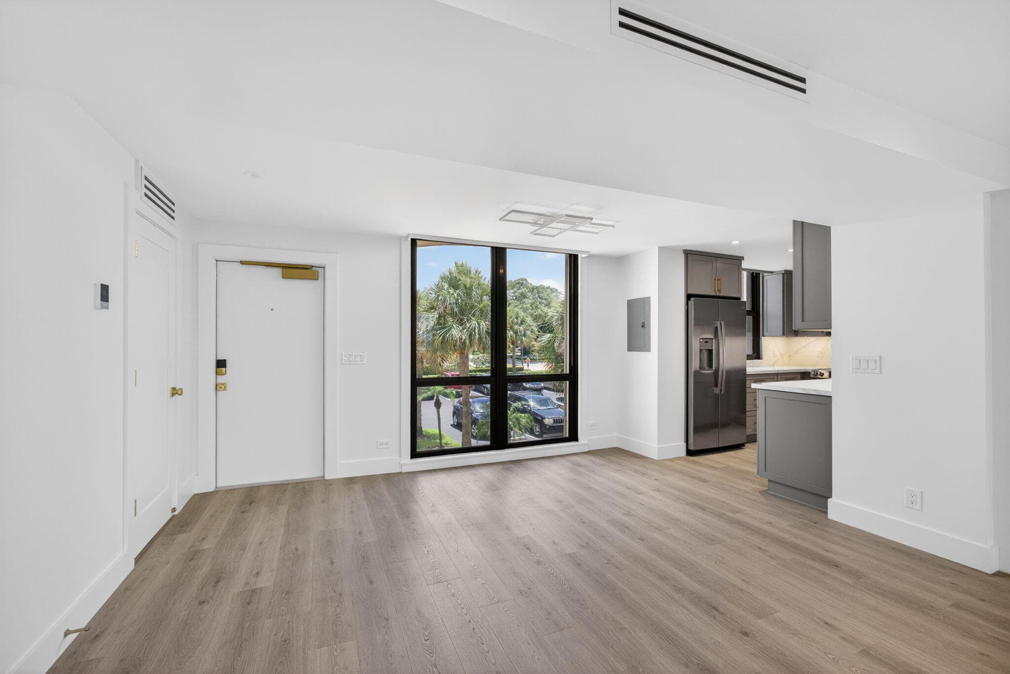 136 Lakeshore Drive, North Palm Beach, FL 33408 — photo 9 of 57