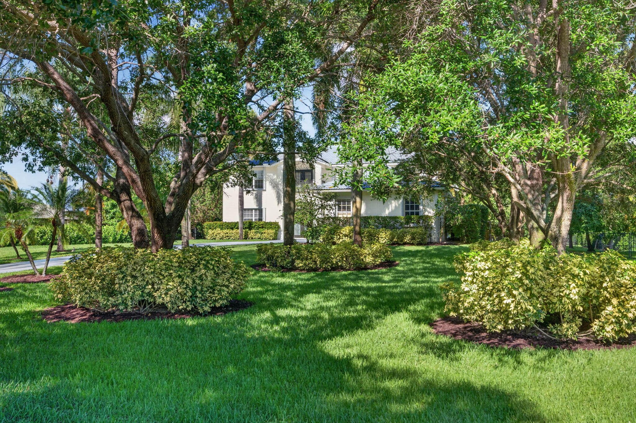 8346 Sawpine Road, Delray Beach, FL 33446 — photo 11 of 100