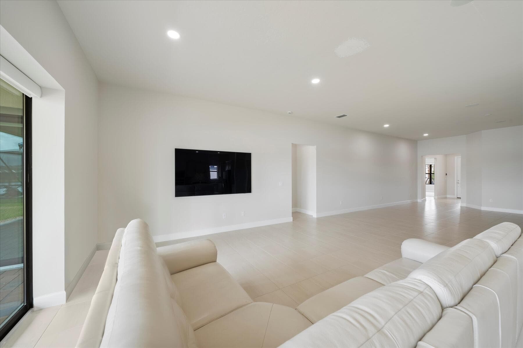 818 SE Courances Drive, Port St. Lucie, FL 34984 — photo 12 of 41