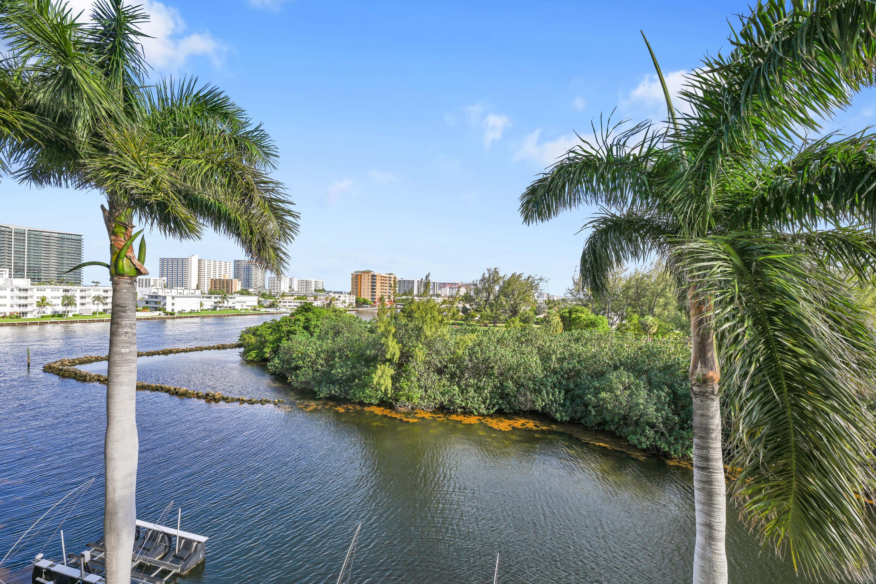2880 NE 14th St Causeway 413, Pompano Beach, FL 33062 — photo 14 of 37