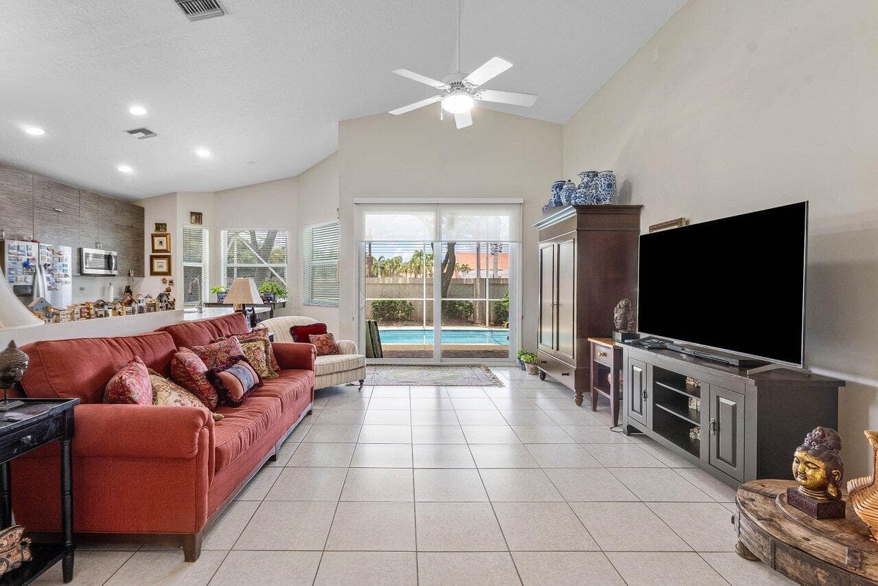136 Hidden Hollow Terrace, Palm Beach Gardens, FL 33418 — photo 9 of 30