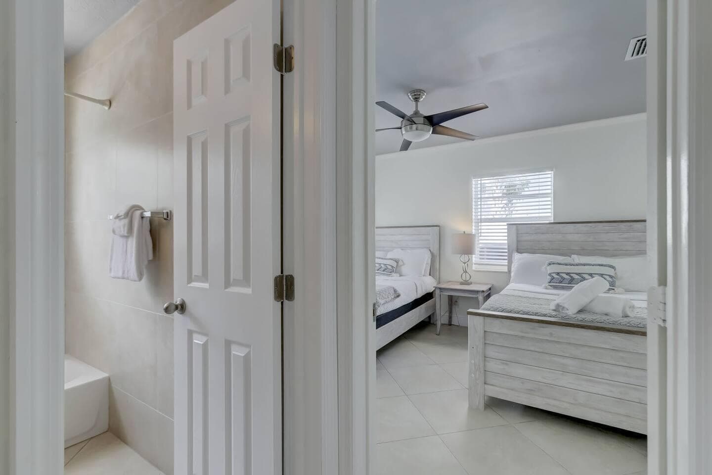 2740 NE 30th Place 1-2, Fort Lauderdale, FL 33306 — photo 16 of 23