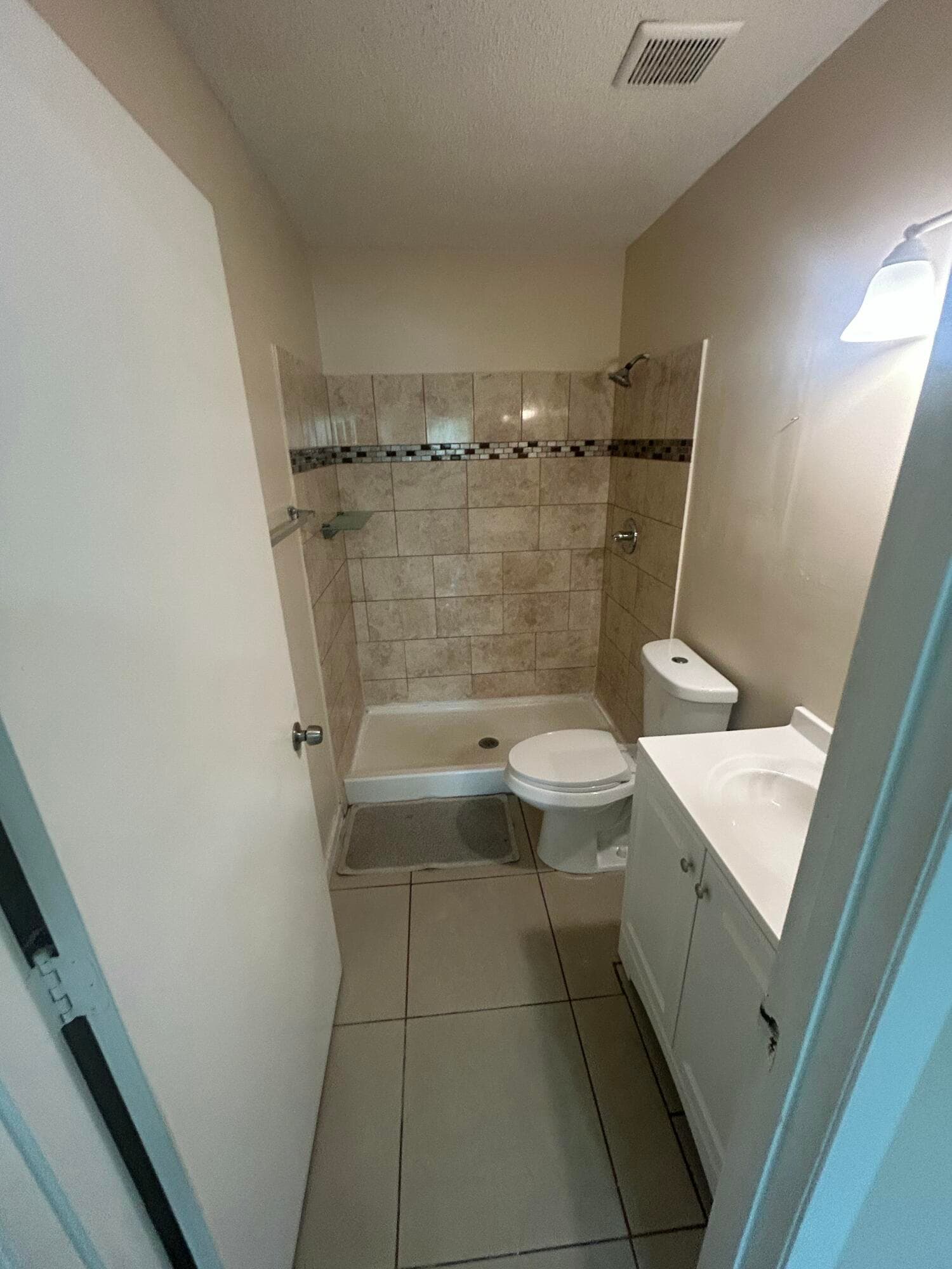 201 Maplewood Drive 201, Greenacres, FL 33415 — photo 14 of 26