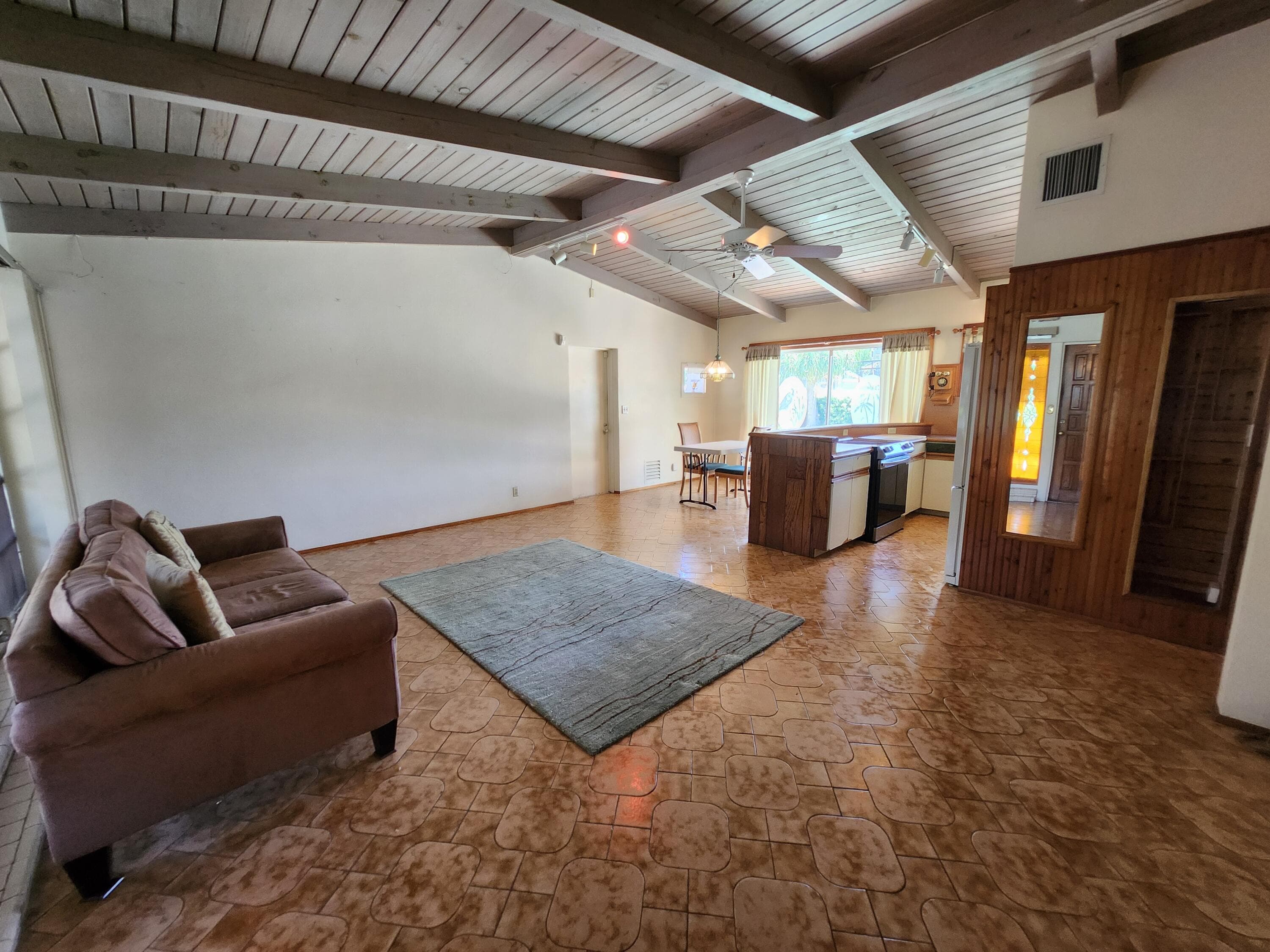 111 SE 7th Street, Pompano Beach, FL 33060 — photo 4 of 44