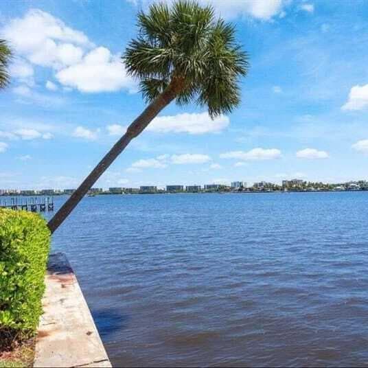 896 N Federal Highway 132, Lantana, FL 33462 — photo