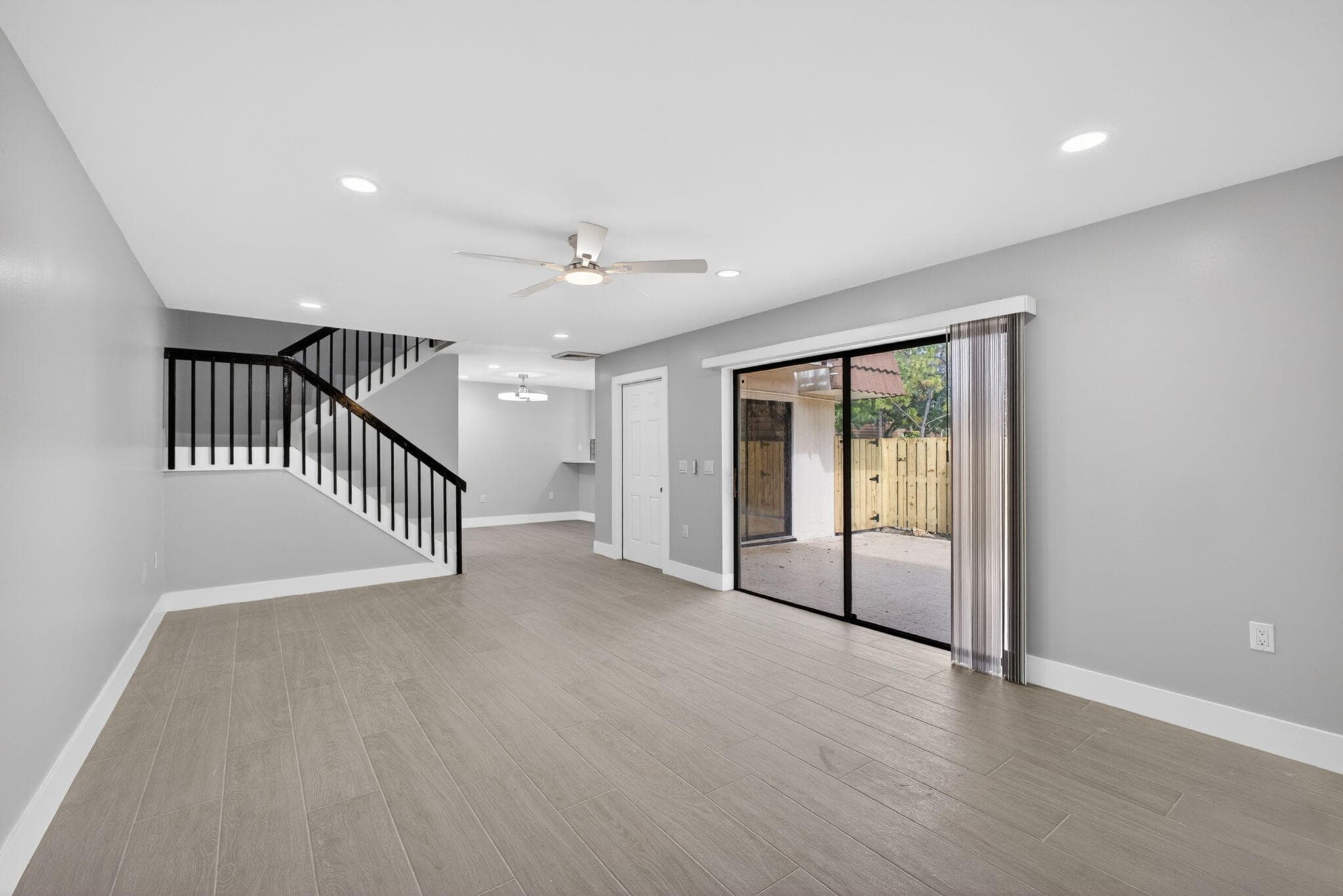 183 Charter Way, West Palm Beach, FL 33407 — photo 5 of 41