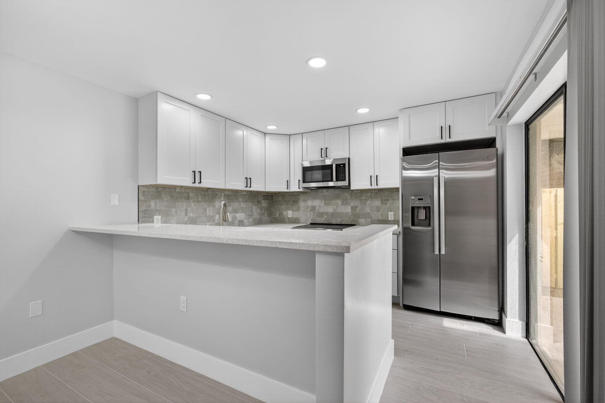 183 Charter Way, West Palm Beach, FL 33407 — photo 10 of 41