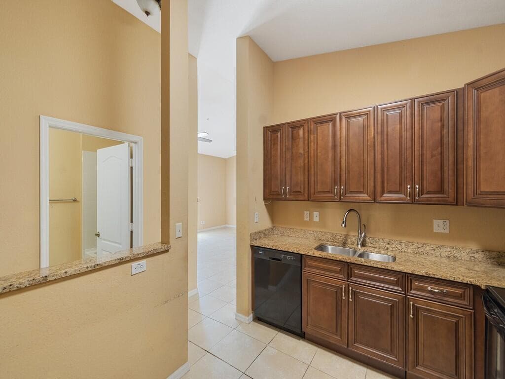 4190 Gator Greens Way 32, Fort Pierce, FL 34982 — photo 14 of 40