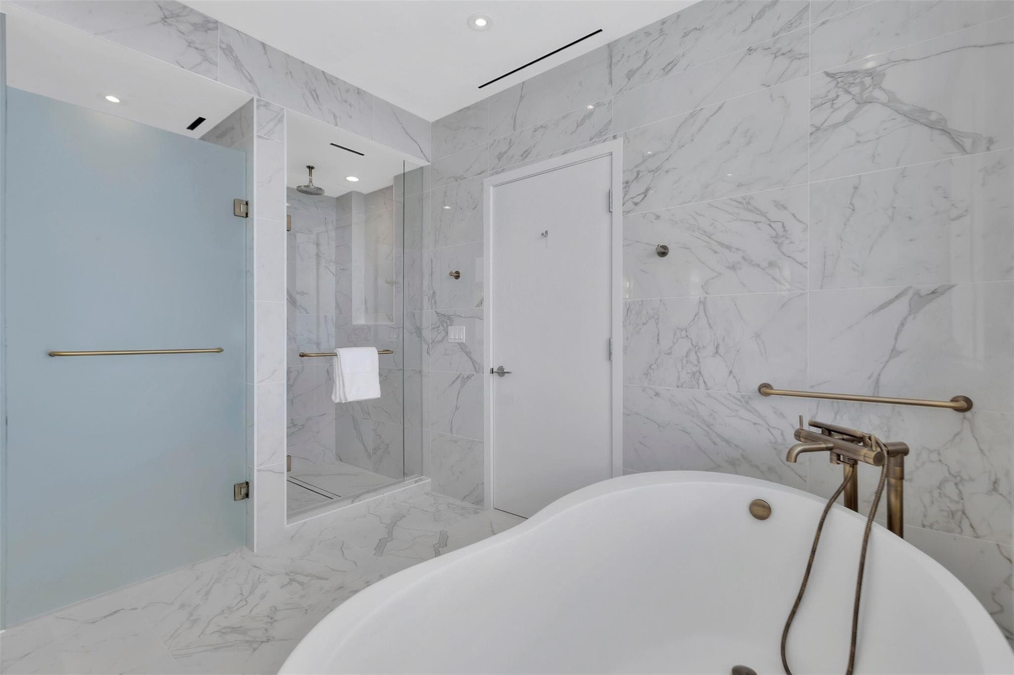 525 N Fort Lauderdale Beach Boulevard 1903, Fort Lauderdale, FL 33304 — photo 34 of 56