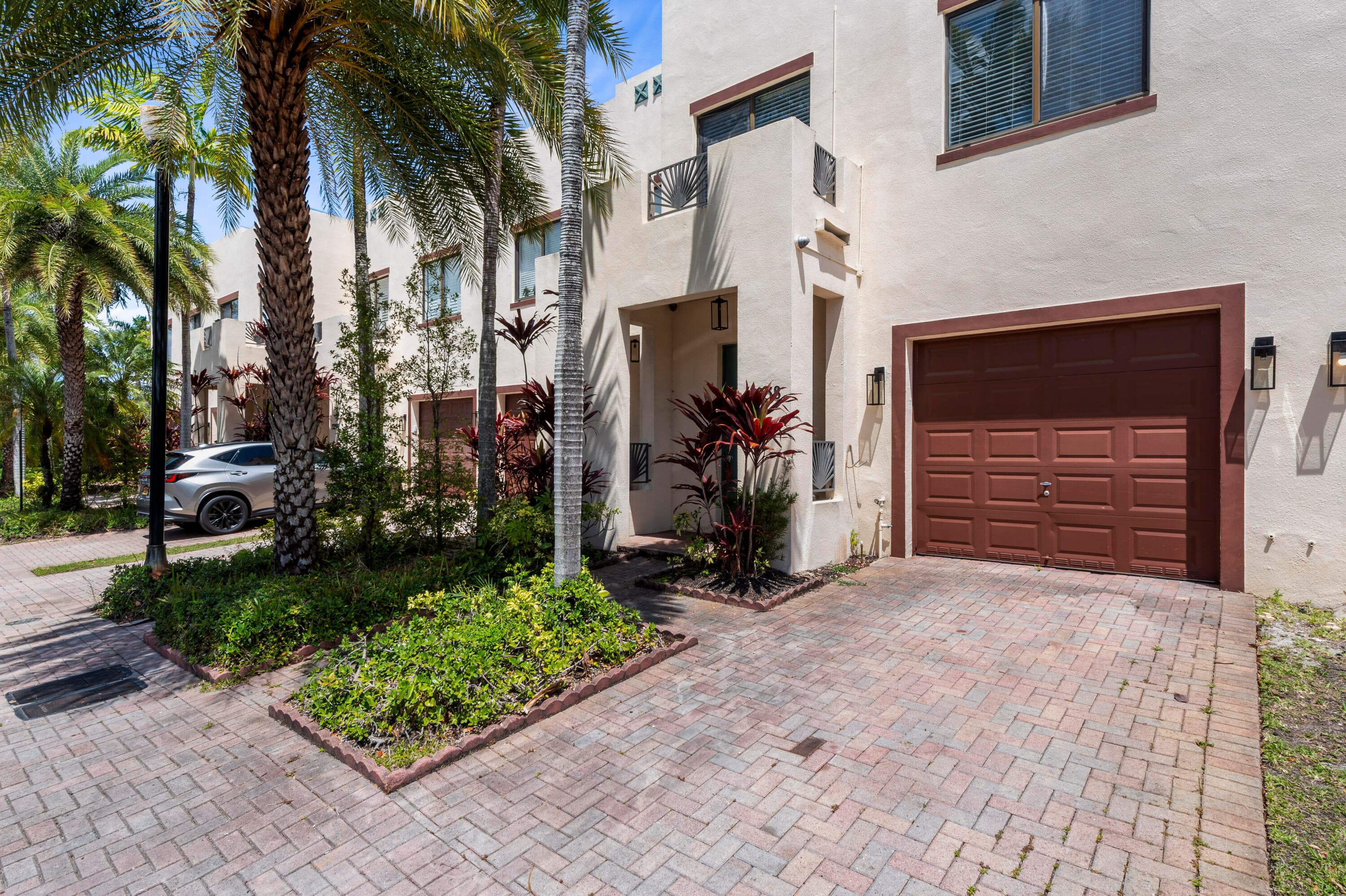 3238 SW 16th Terrace 3238, Fort Lauderdale, FL 33315 — photo 23 of 32