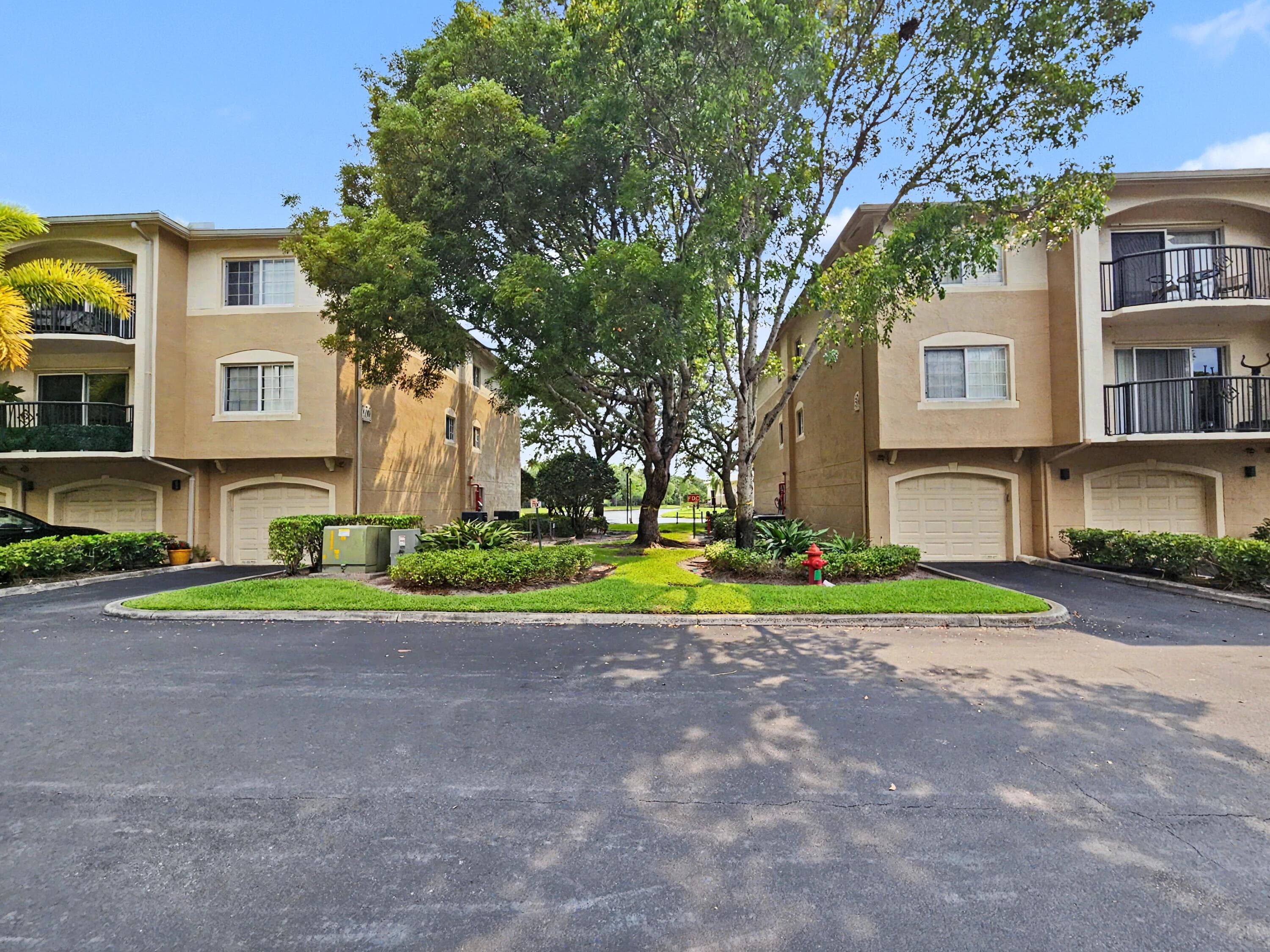 500 Crestwood Court N 504, Royal Palm Beach, FL 33411 — photo 9 of 10
