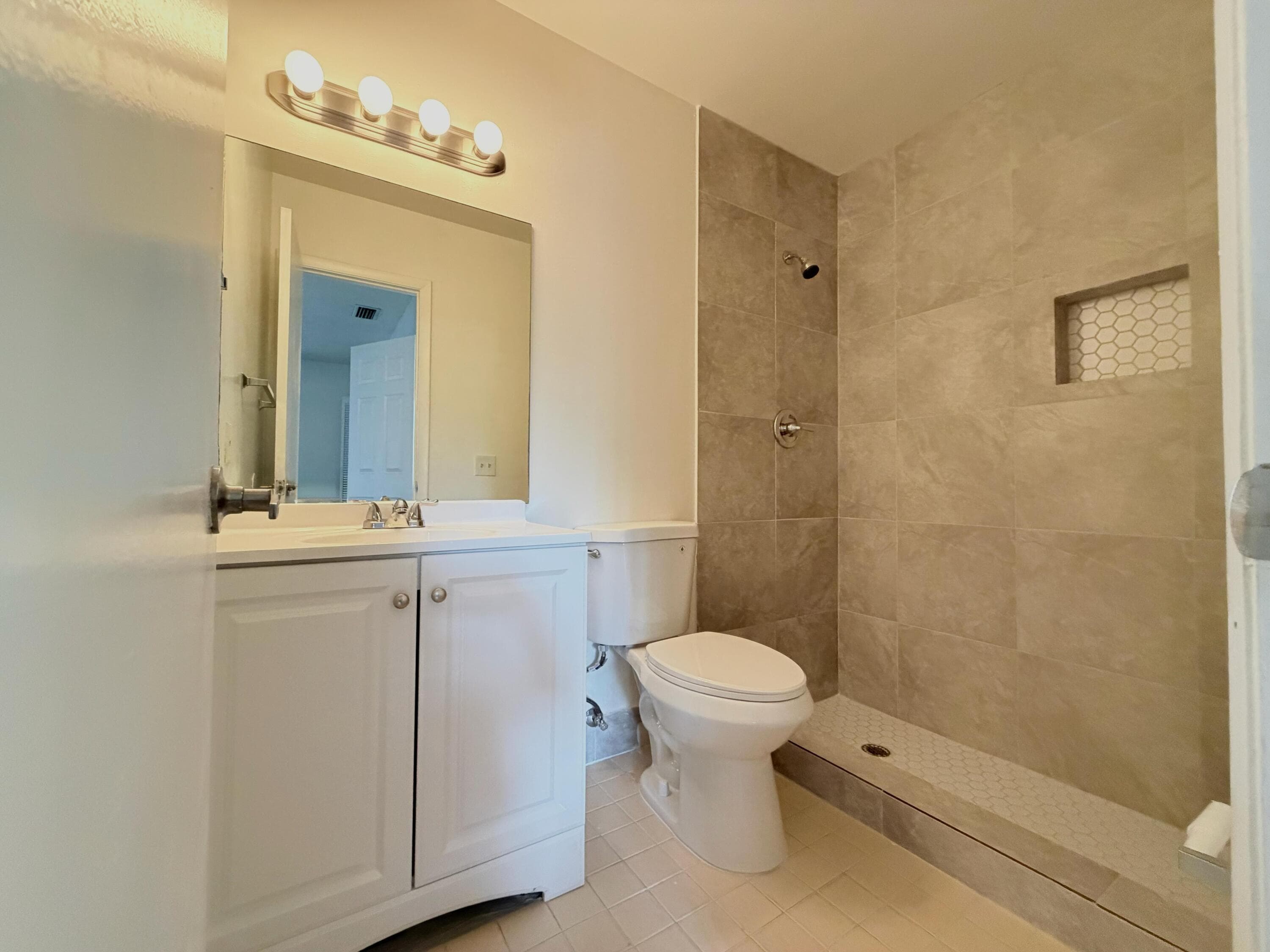 3120 Collin Drive Unit B, West Palm Beach, FL 33406 — photo 8 of 16