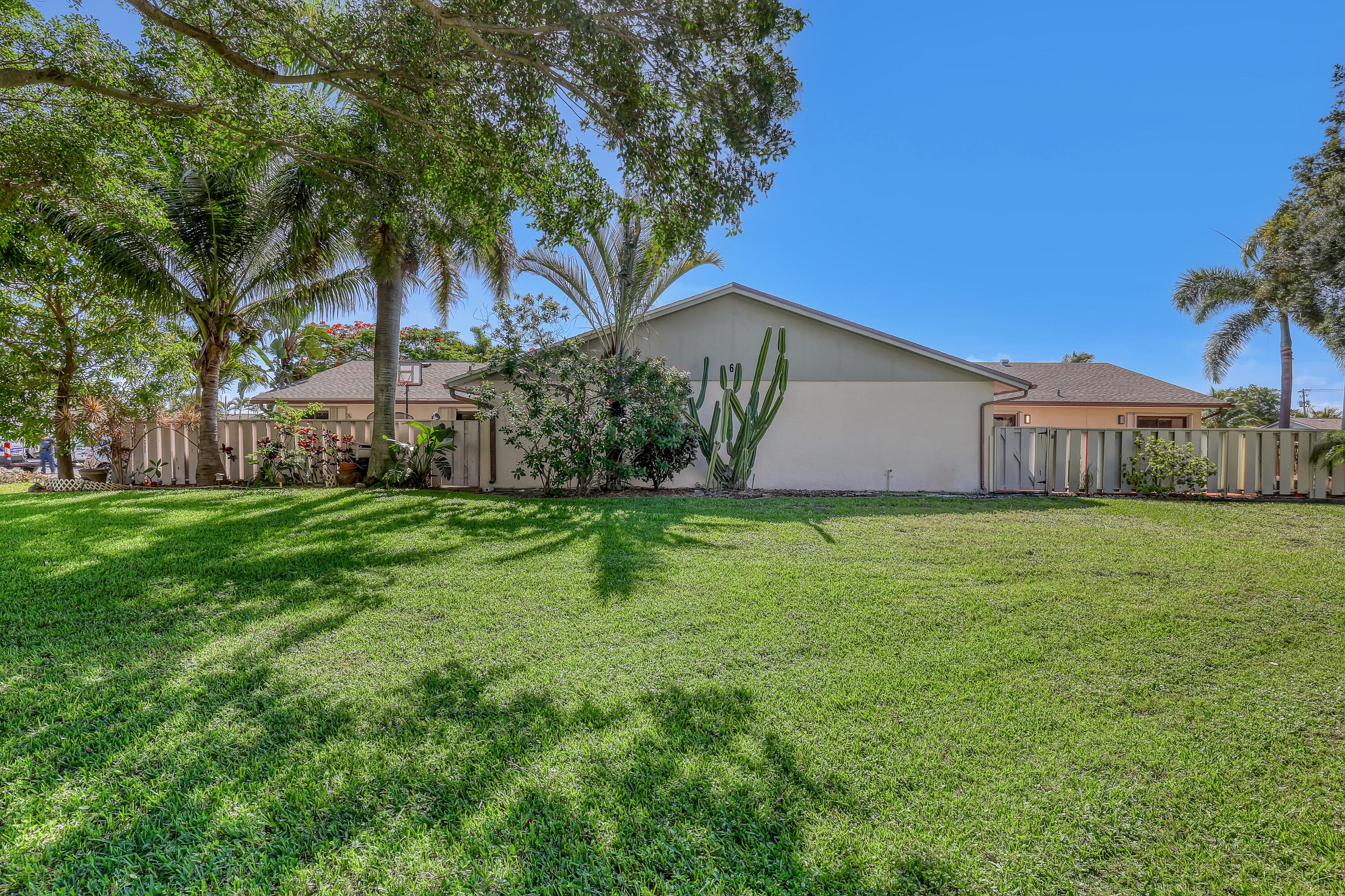 8184 Ambach Way, Hypoluxo, FL 33462 — photo 2 of 32