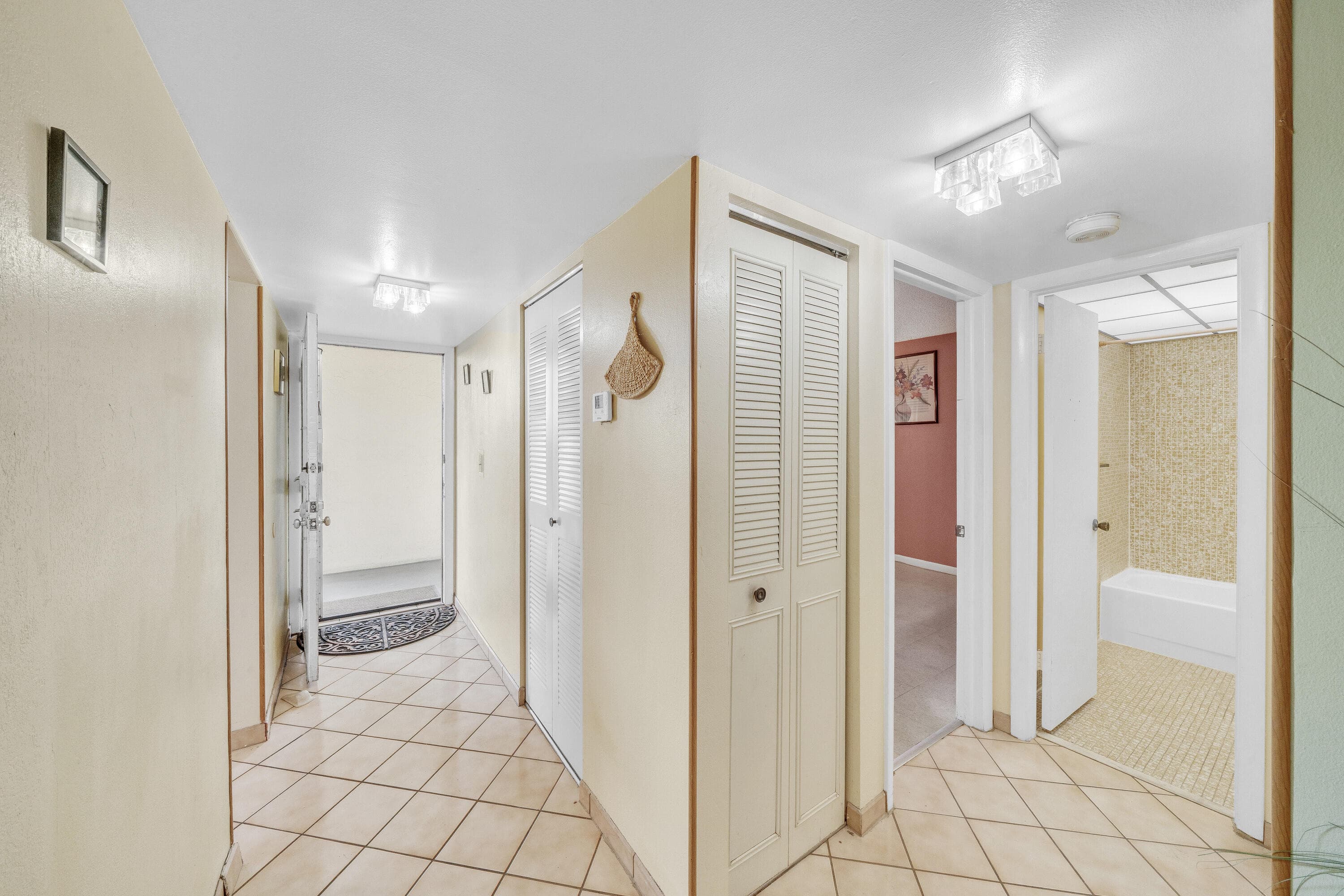 3070 NW 48th Terrace 405, Lauderdale Lakes, FL 33313 — photo 23 of 26
