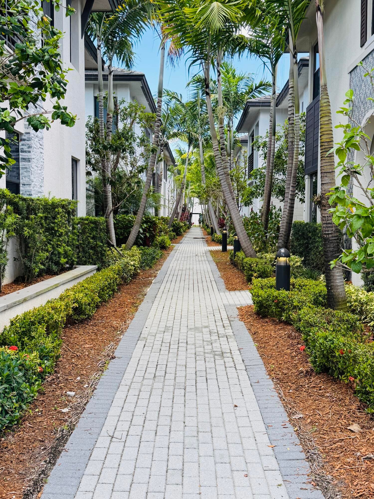 8288 NW 44th Terrace, Doral, FL 33166 — photo 8 of 68
