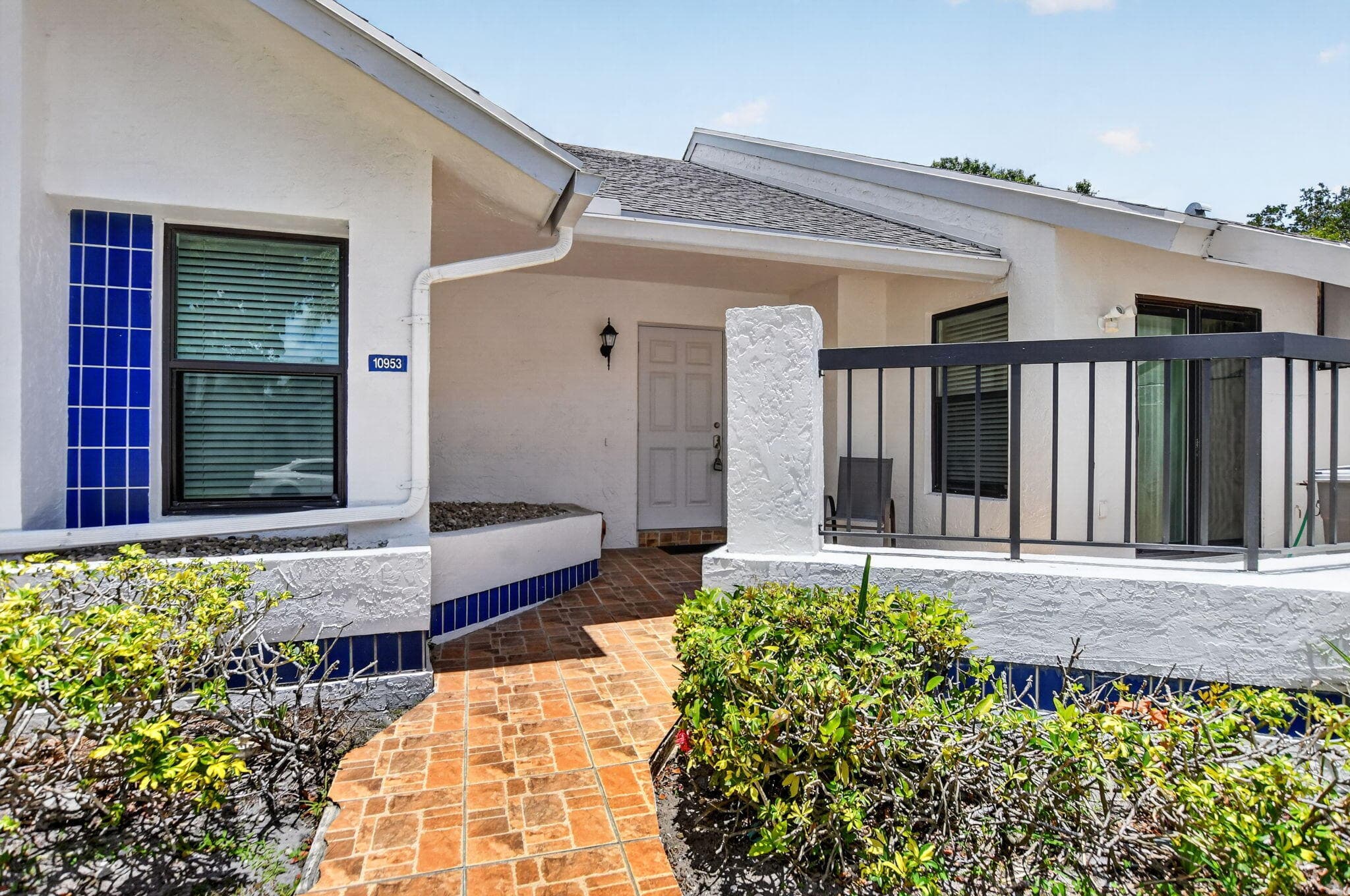 10953 Lake Front Place, Boca Raton, FL 33498 — photo 3 of 40