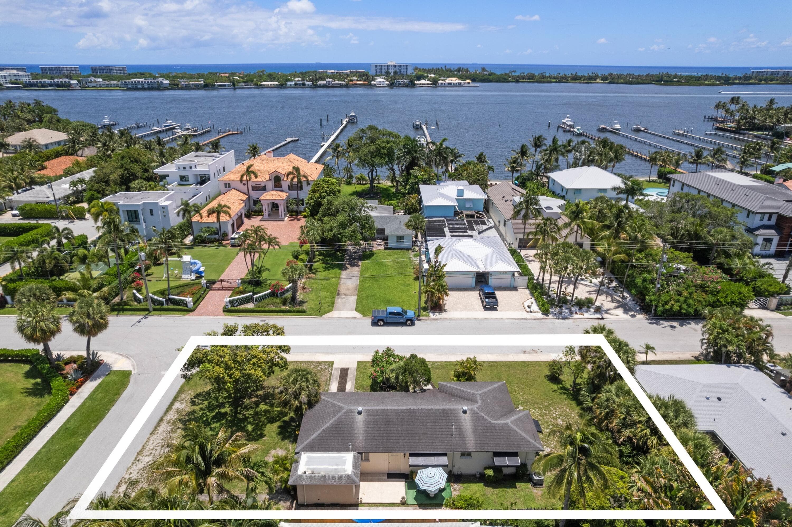 1725 N Lakeside Drive, Lake Worth Beach, FL 33460 — photo