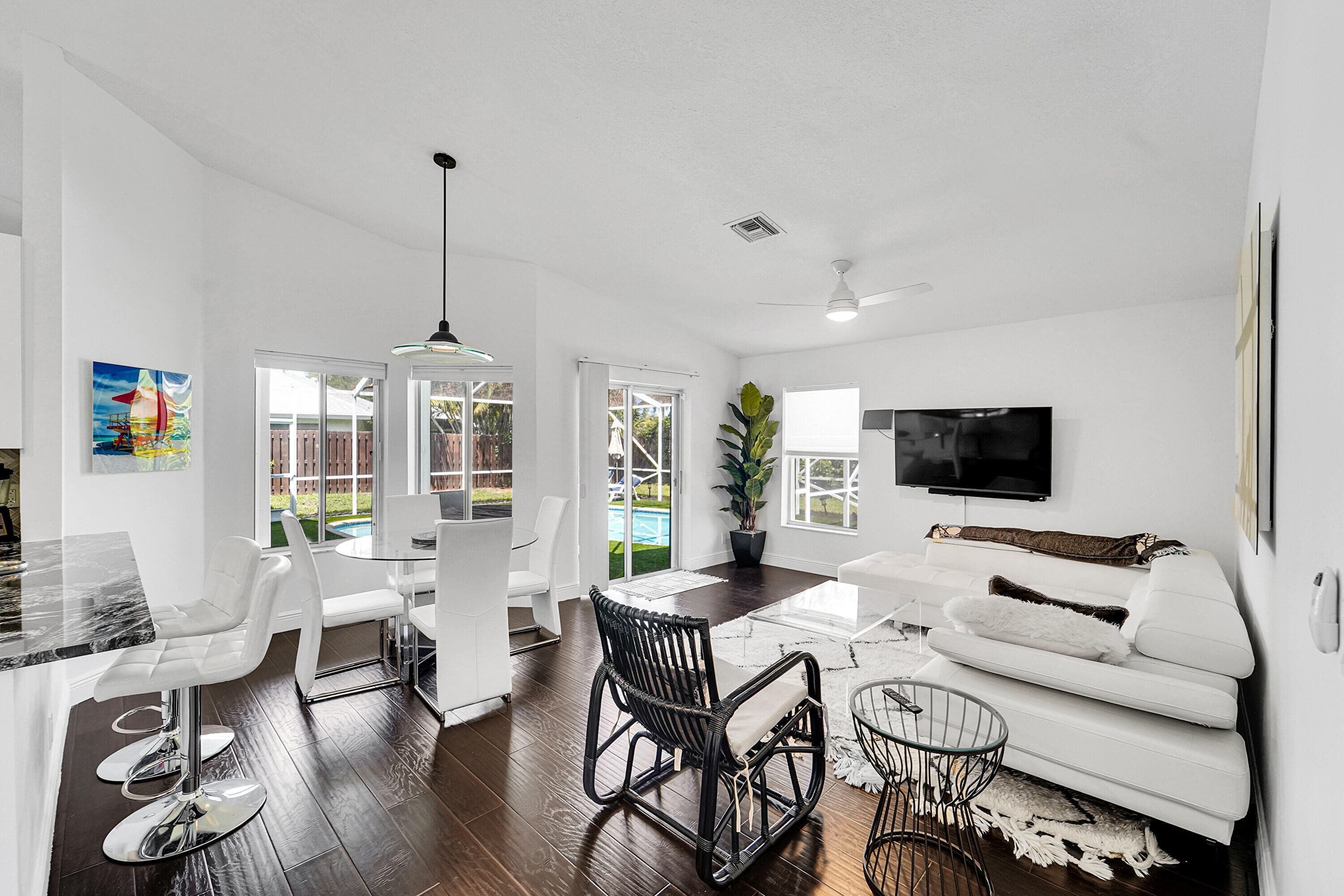 945 Sunflower Avenue, Delray Beach, FL 33445 — photo 4 of 47