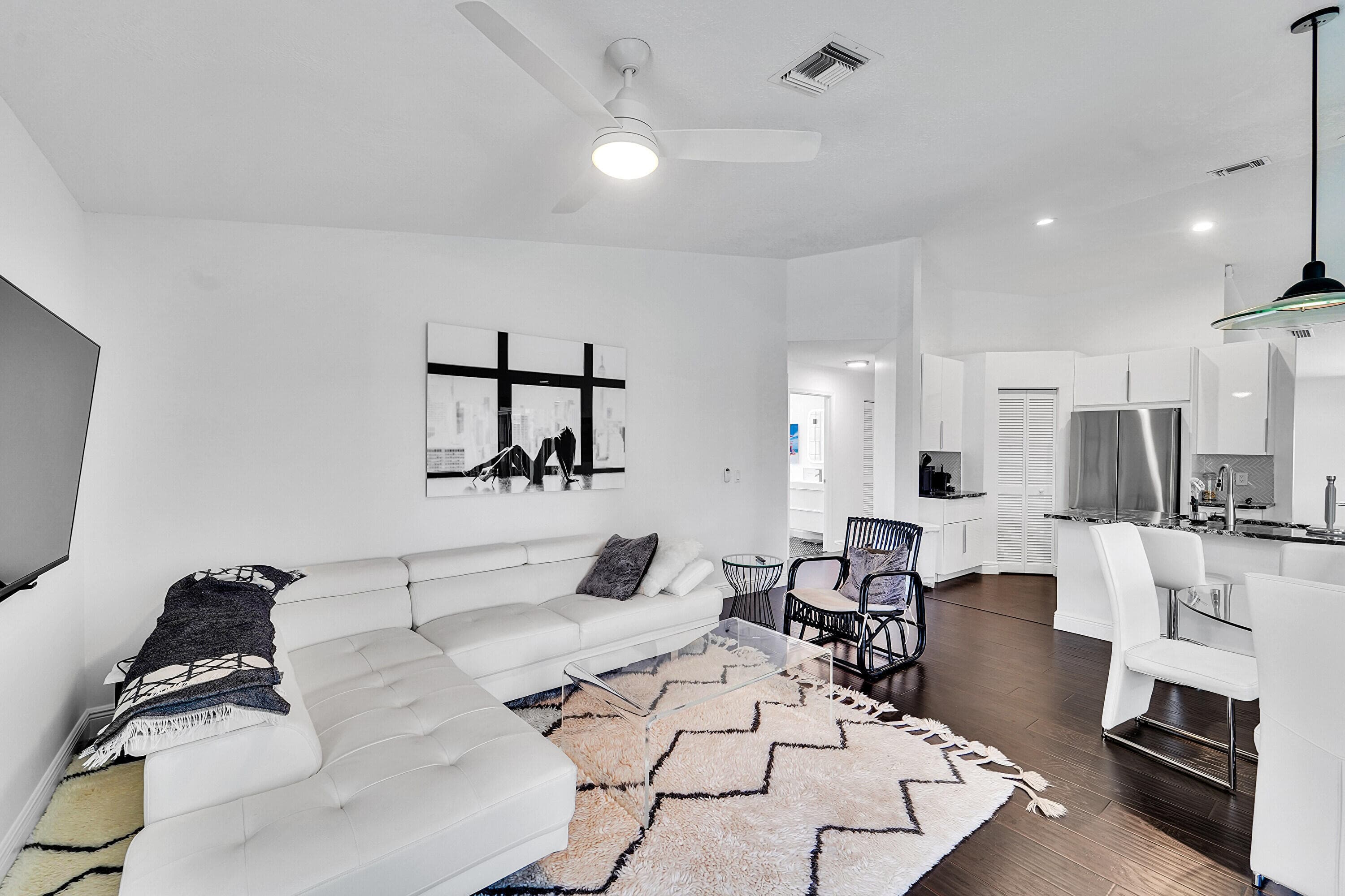 945 Sunflower Avenue, Delray Beach, FL 33445 — photo 11 of 47