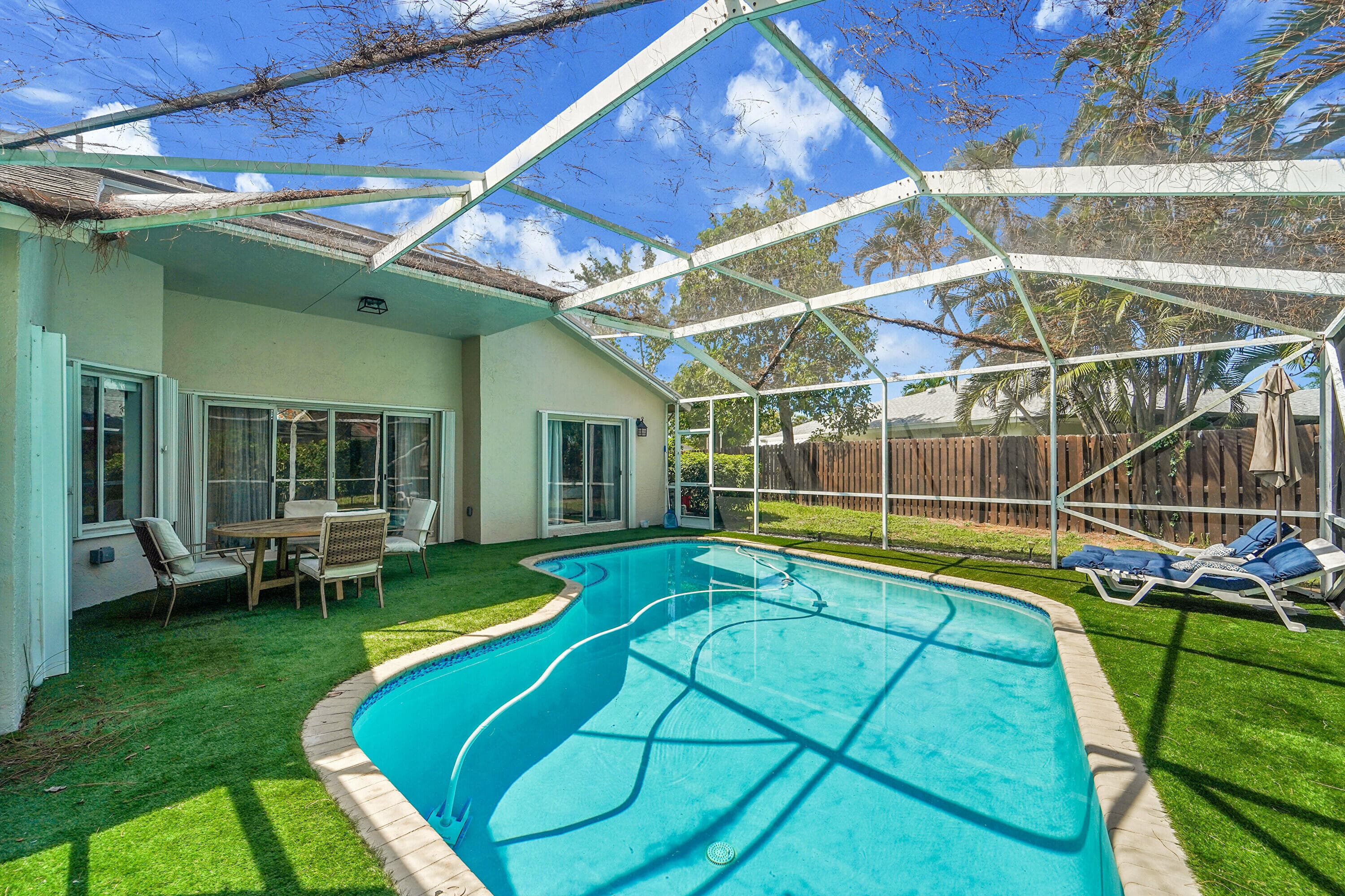 945 Sunflower Avenue, Delray Beach, FL 33445 — photo 29 of 47