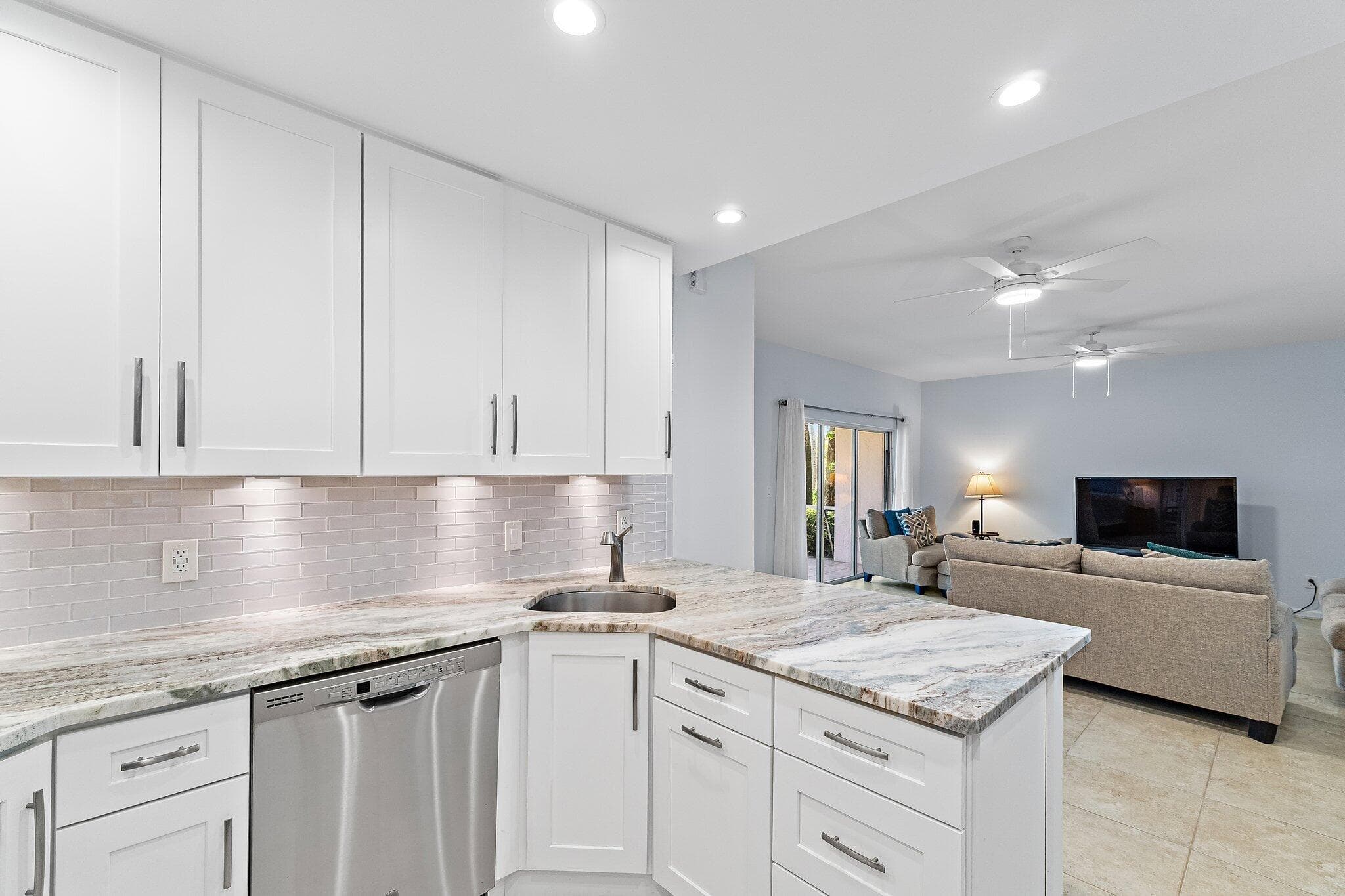 2605 N Fairway Dr Drive N, Jupiter, FL 33477 — photo 17 of 36