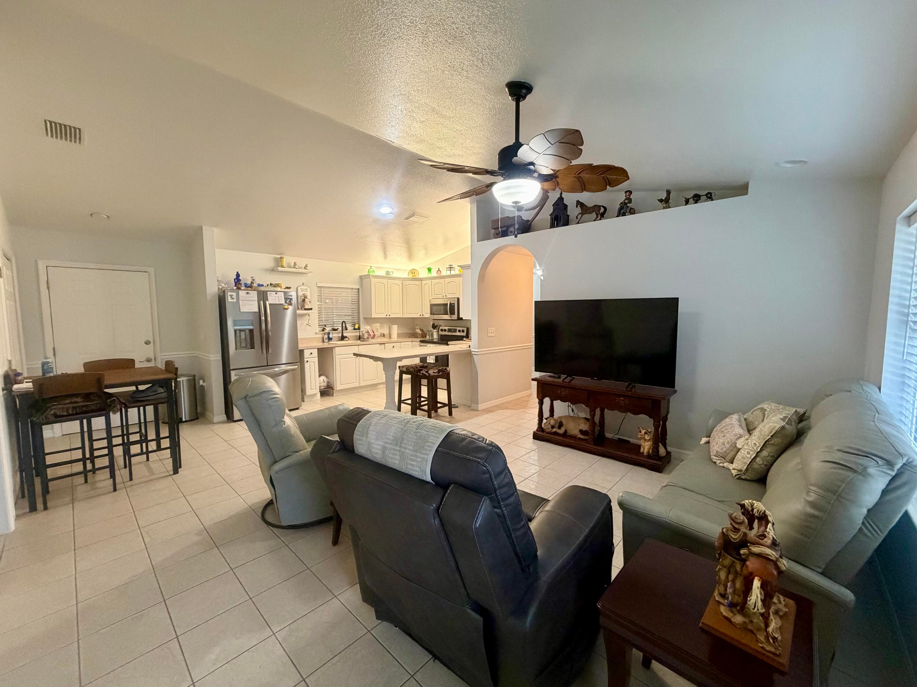 7823 SW 9th Street, Okeechobee, FL 34974 — photo 4 of 21