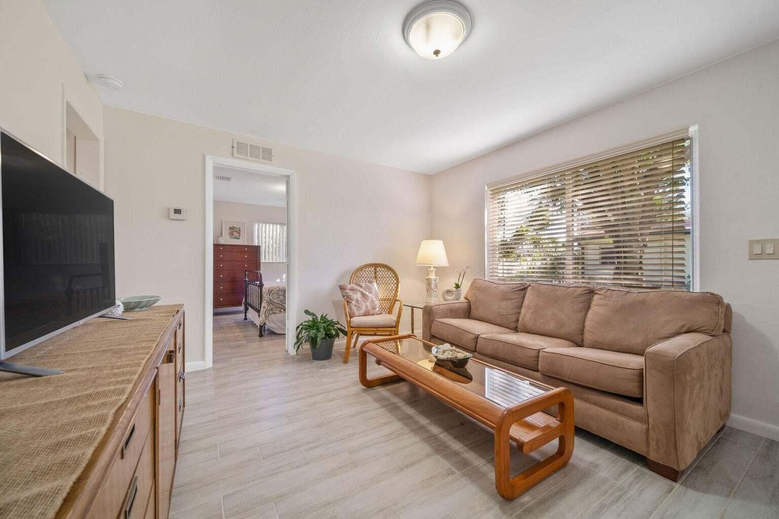 1201 NE 2nd Avenue, Delray Beach, FL 33444 — photo 8 of 16