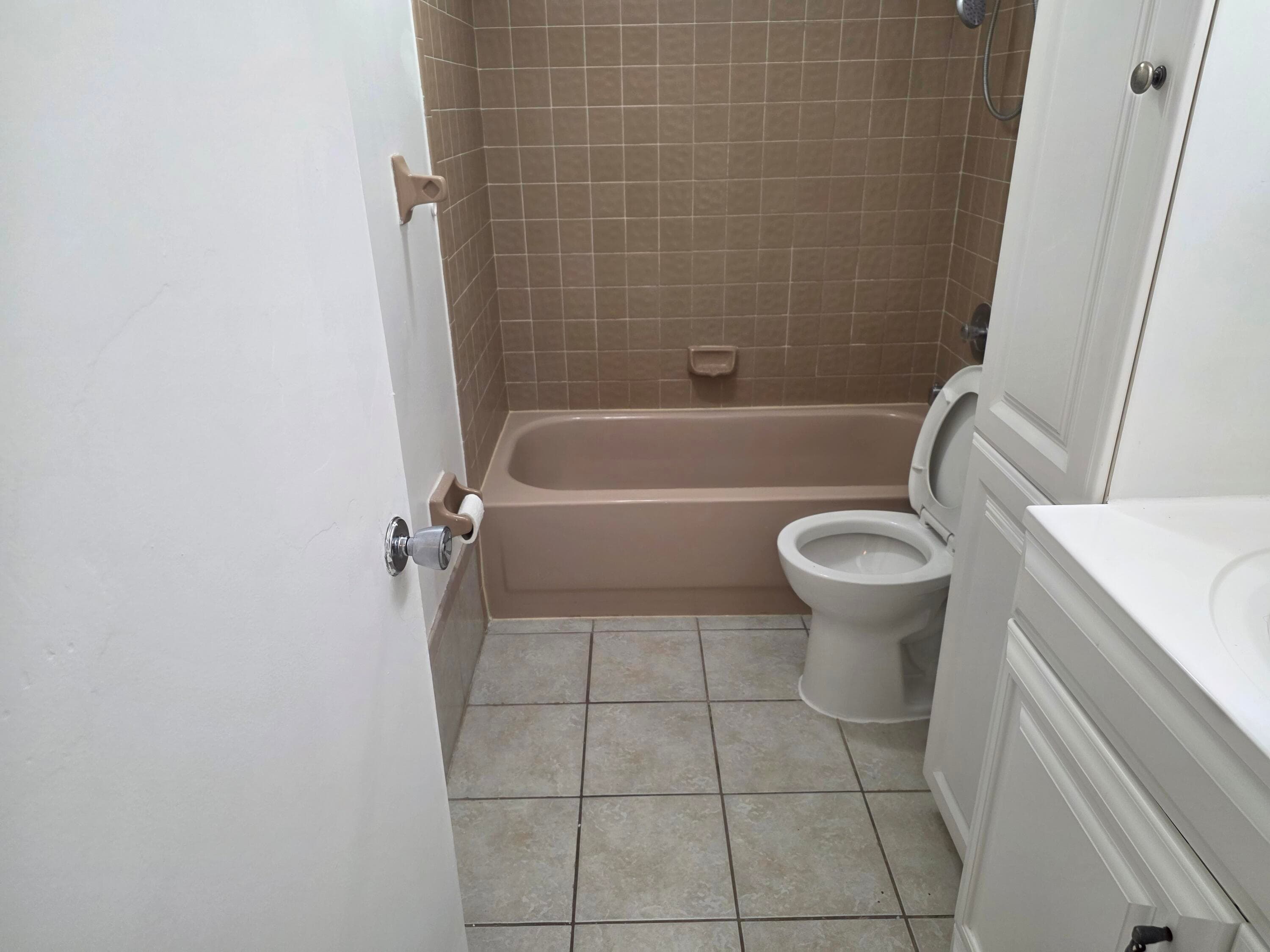 170 SE 7th Street SE 301, Deerfield Beach, FL 33441 — photo 29 of 35