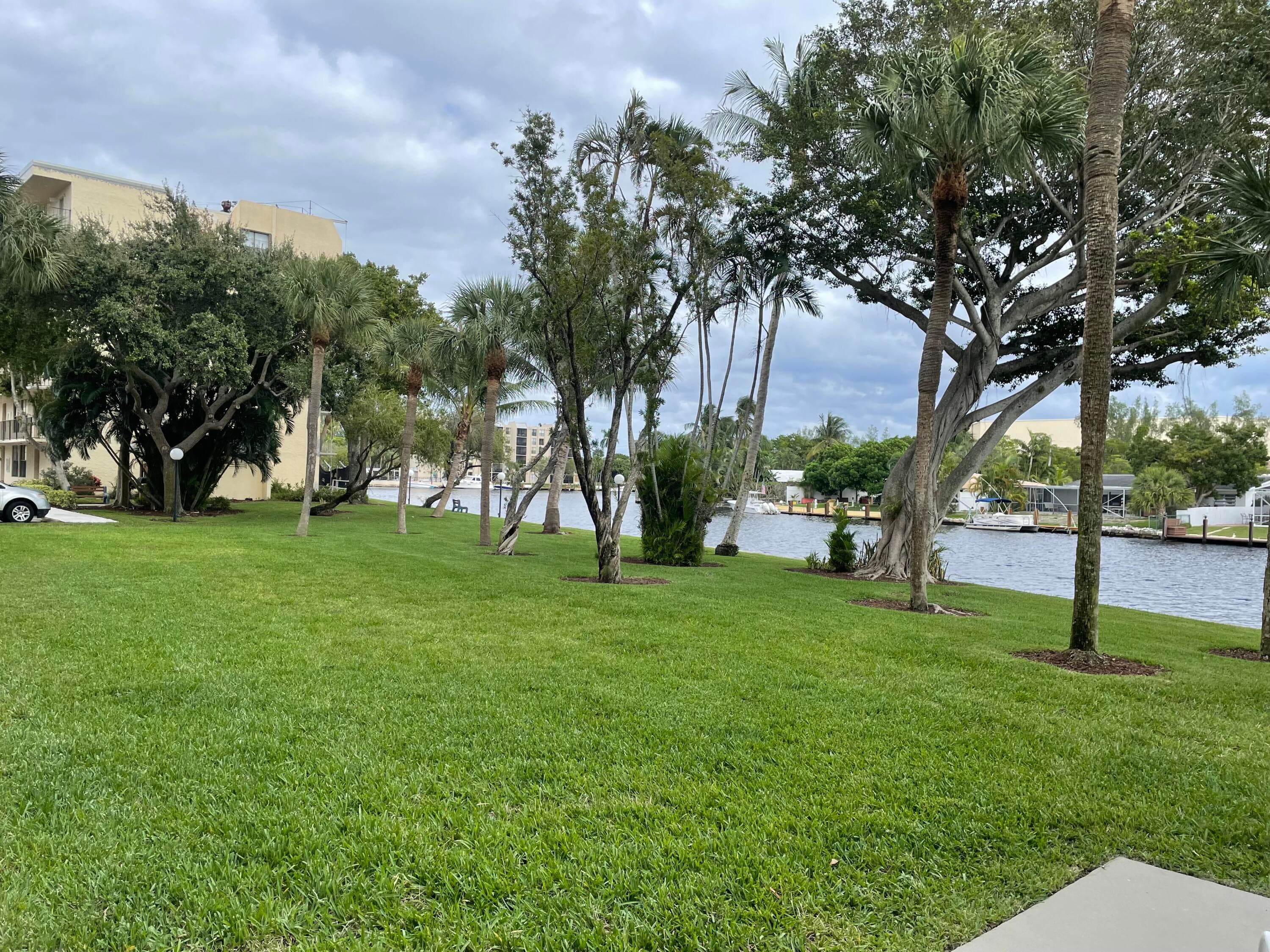 14 Royal Palm Way 204, Boca Raton, FL 33432 — photo 16 of 17