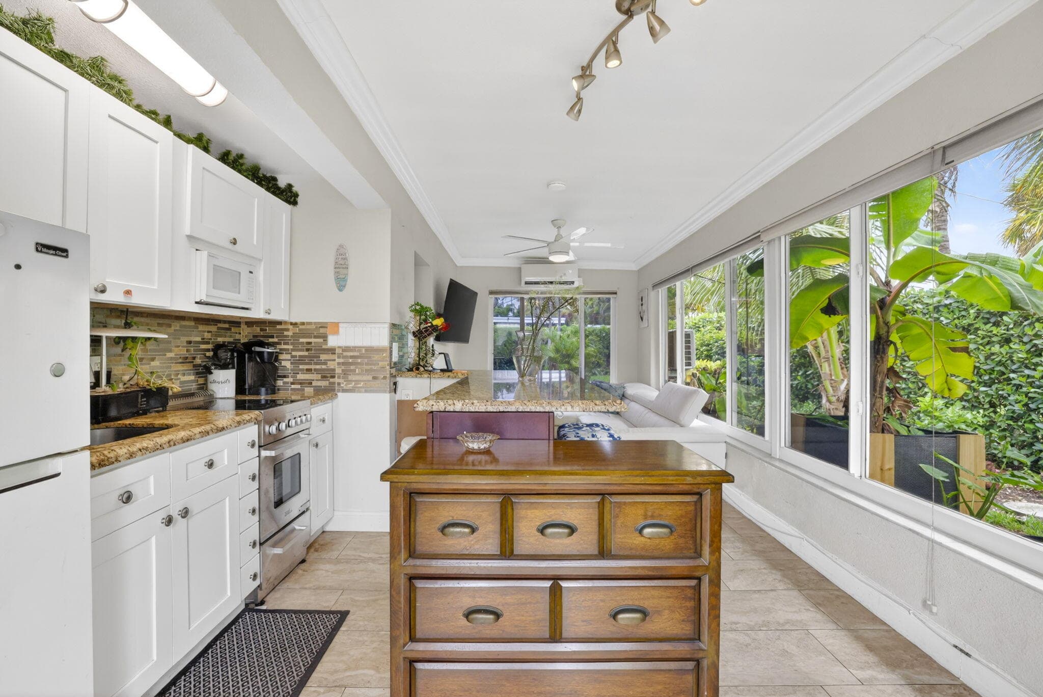 3207 Marine Drive A, Pompano Beach, FL 33062 — photo 5 of 38